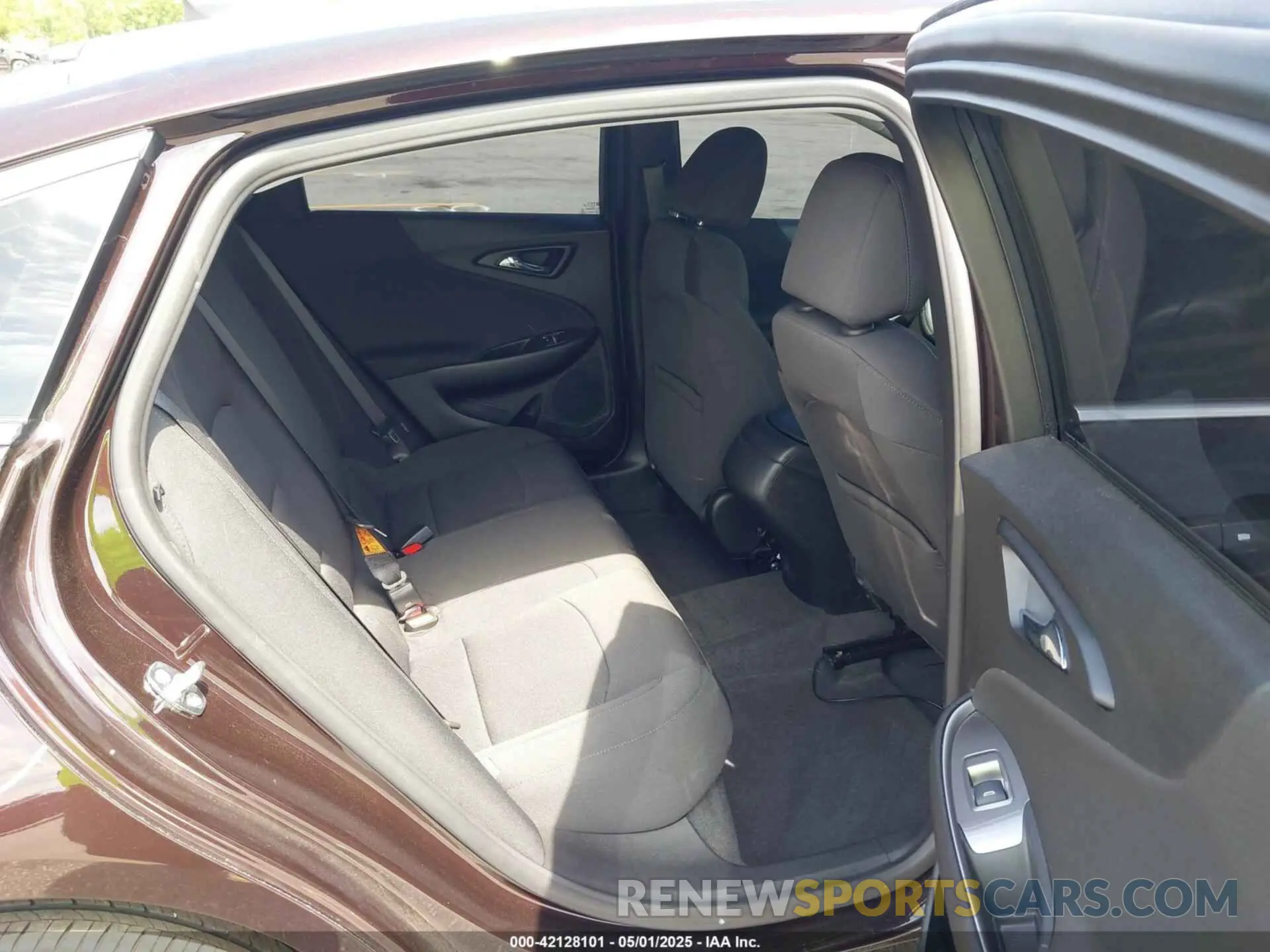 8 Photograph of a damaged car 1G1ZB5ST9LF141374 CHEVROLET MALIBU 2020