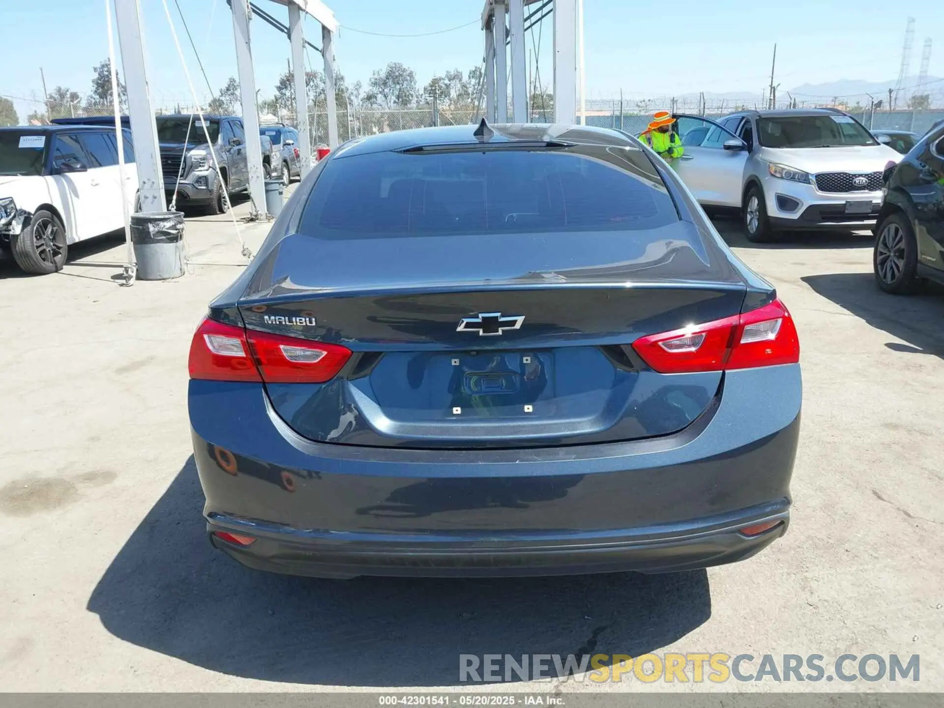 16 Photograph of a damaged car 1G1ZB5STXLF150925 CHEVROLET MALIBU 2020