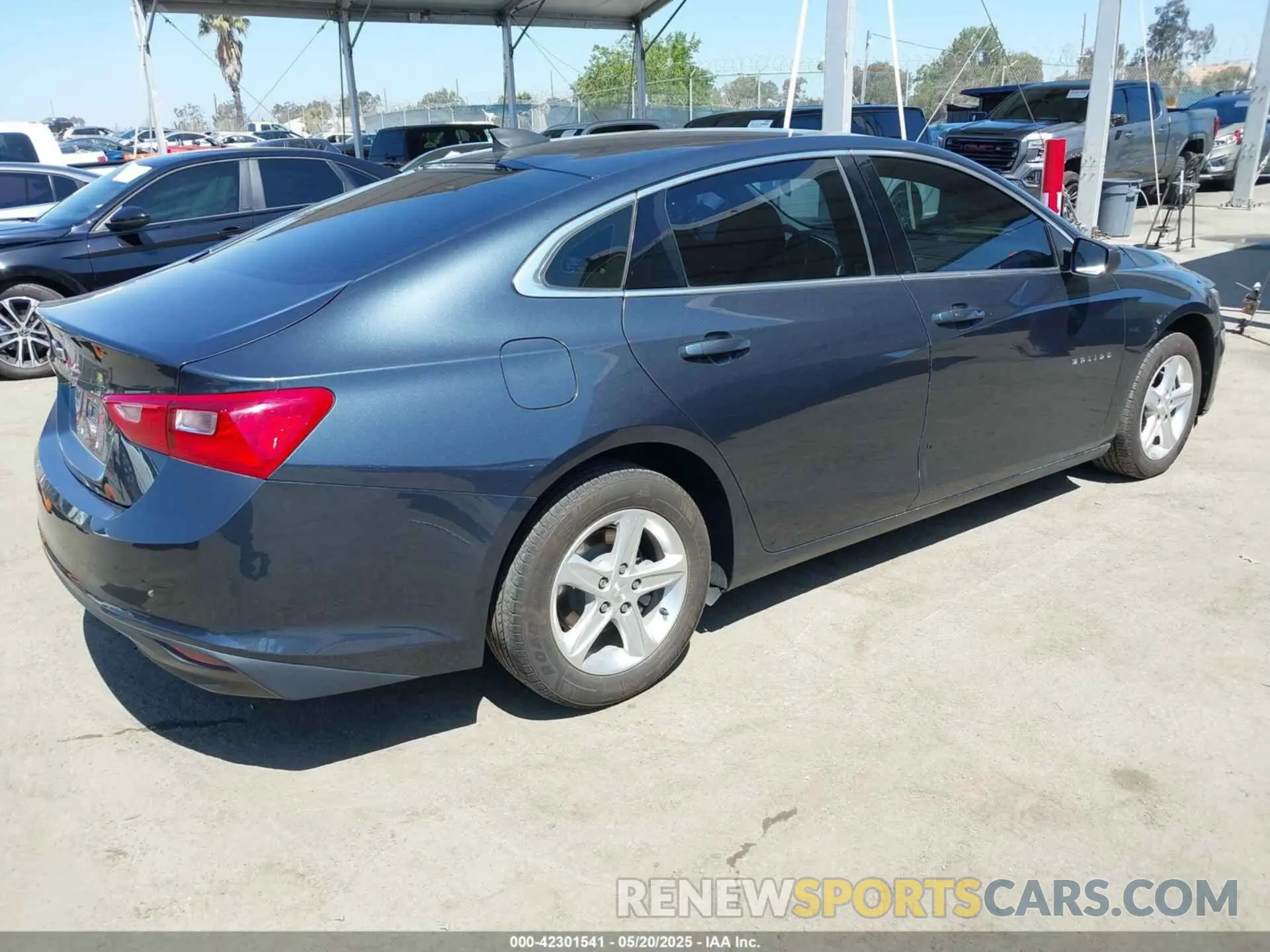 4 Photograph of a damaged car 1G1ZB5STXLF150925 CHEVROLET MALIBU 2020
