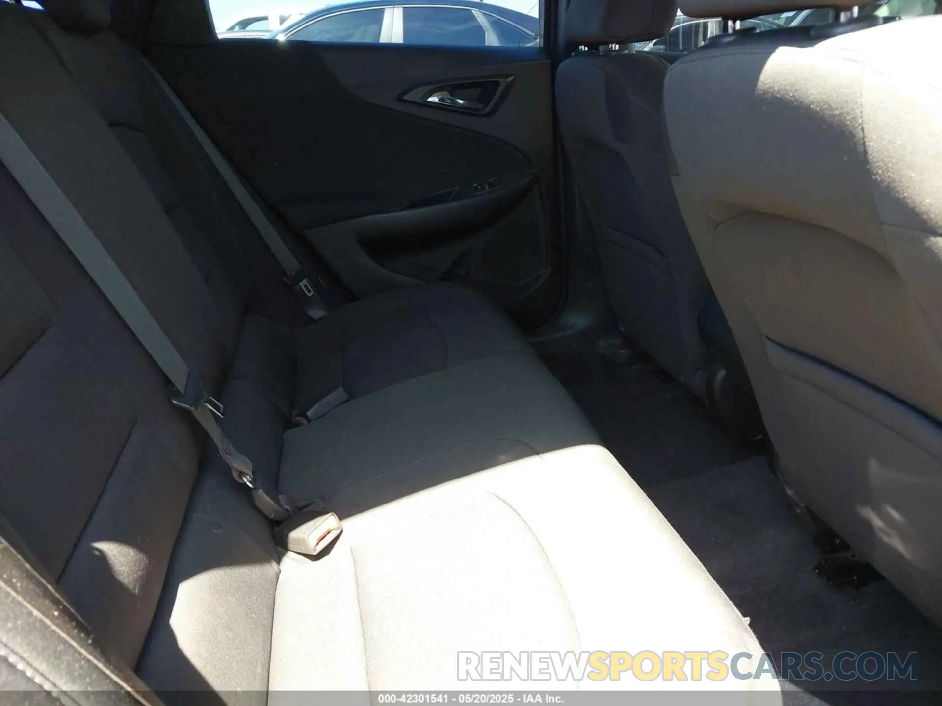 8 Photograph of a damaged car 1G1ZB5STXLF150925 CHEVROLET MALIBU 2020