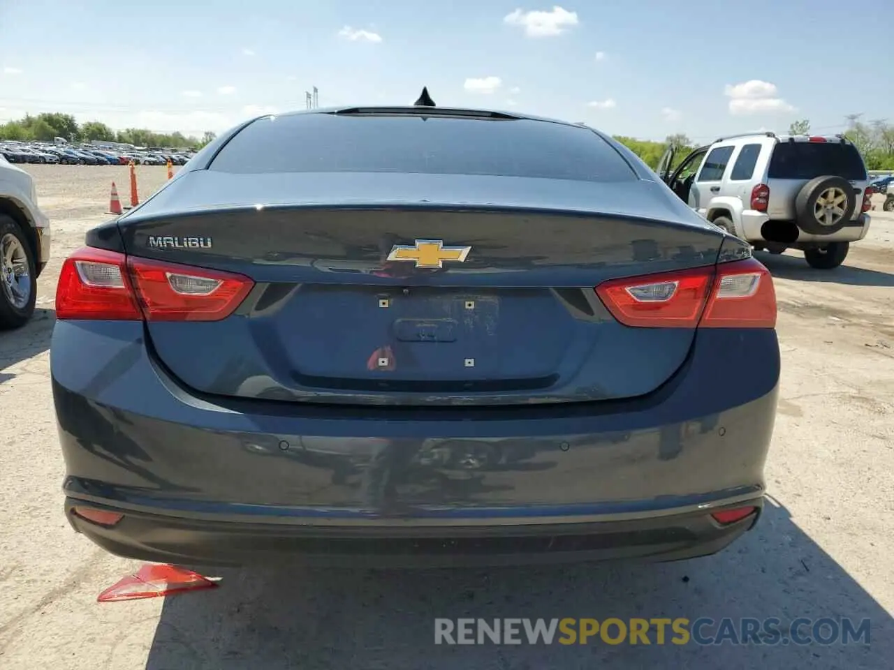 6 Photograph of a damaged car 1G1ZC5ST0LF021797 CHEVROLET MALIBU 2020
