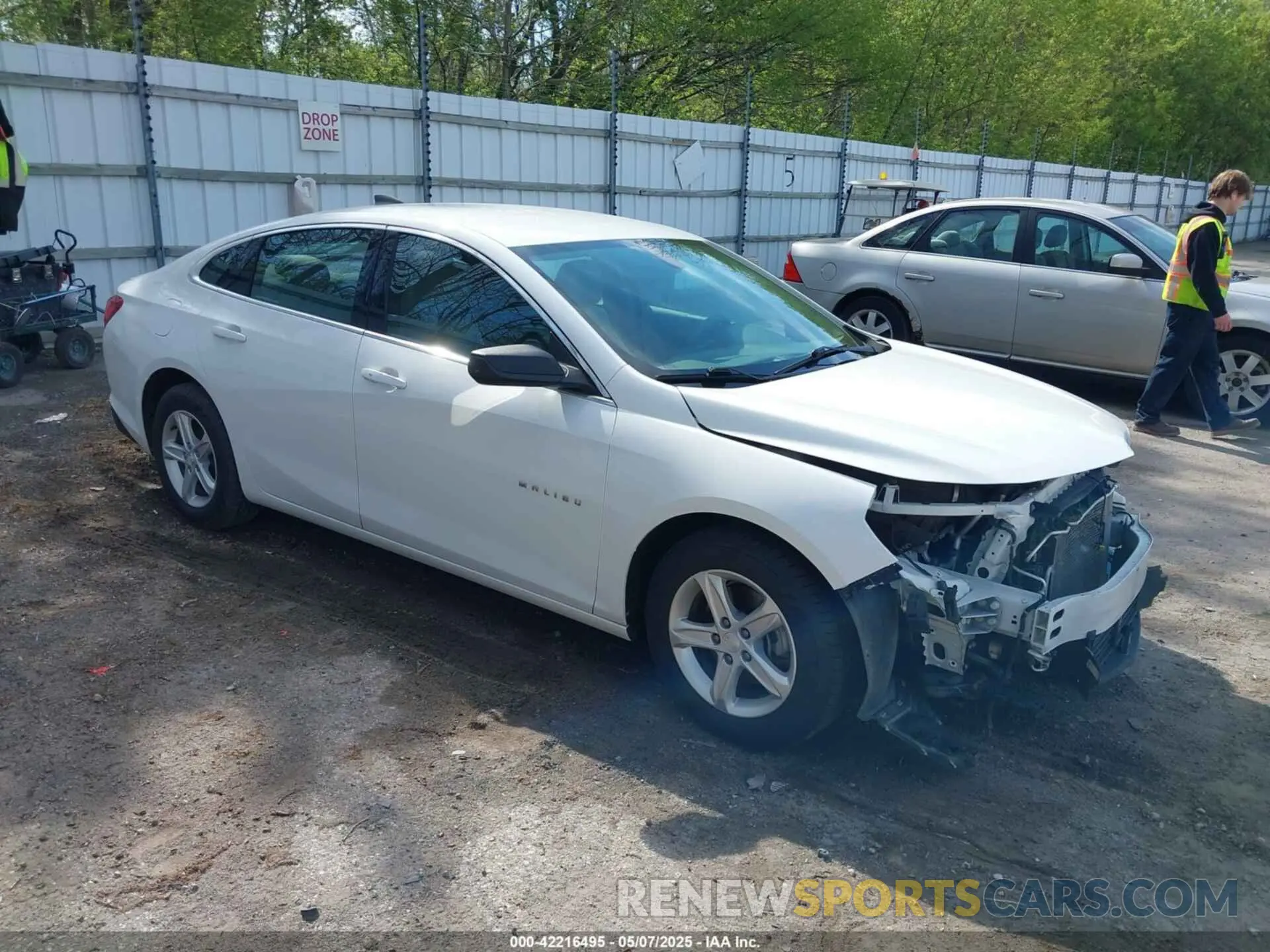 1 Photograph of a damaged car 1G1ZC5ST0LF108521 CHEVROLET MALIBU 2020