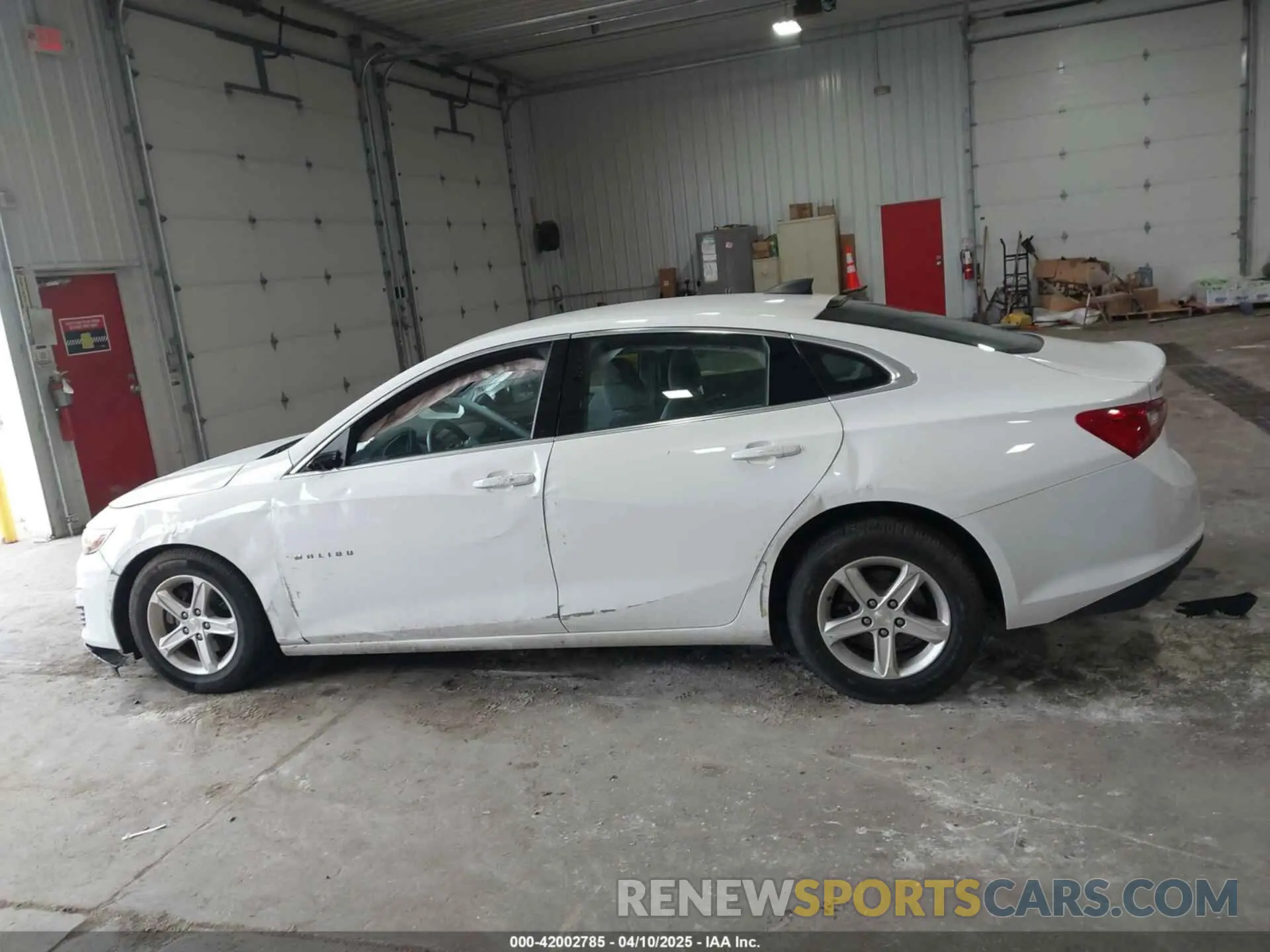 14 Photograph of a damaged car 1G1ZC5ST1LF076601 CHEVROLET MALIBU 2020