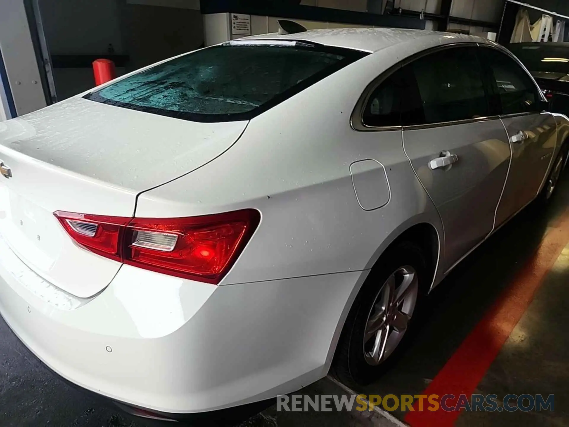 20 Photograph of a damaged car 1G1ZC5ST1LF132018 CHEVROLET MALIBU 2020