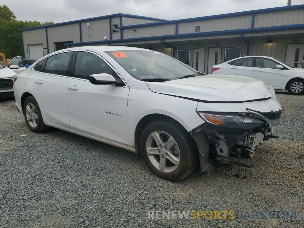4 Photograph of a damaged car 1G1ZC5ST1LF154617 CHEVROLET MALIBU 2020