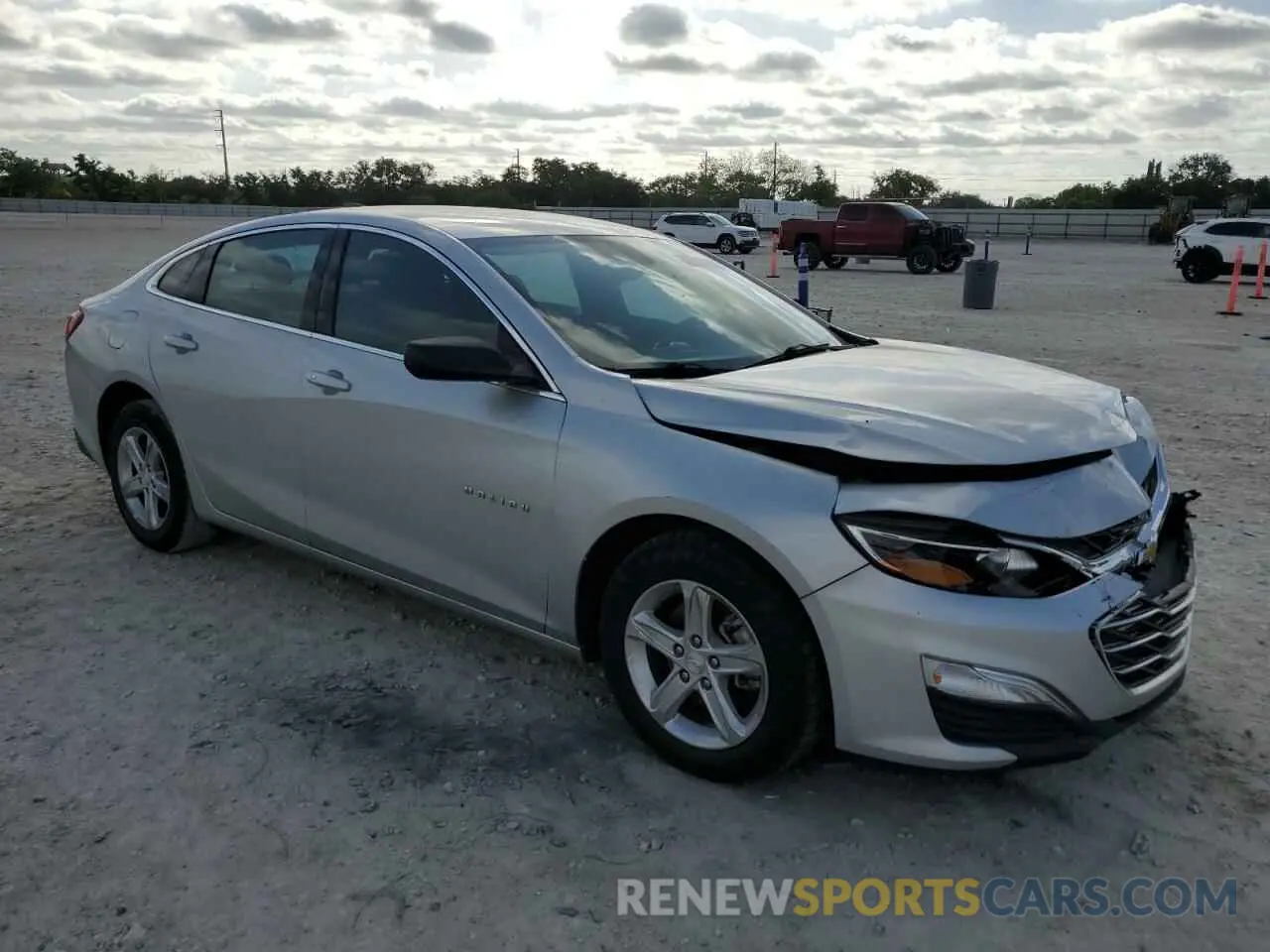 4 Photograph of a damaged car 1G1ZC5ST2LF073819 CHEVROLET MALIBU 2020