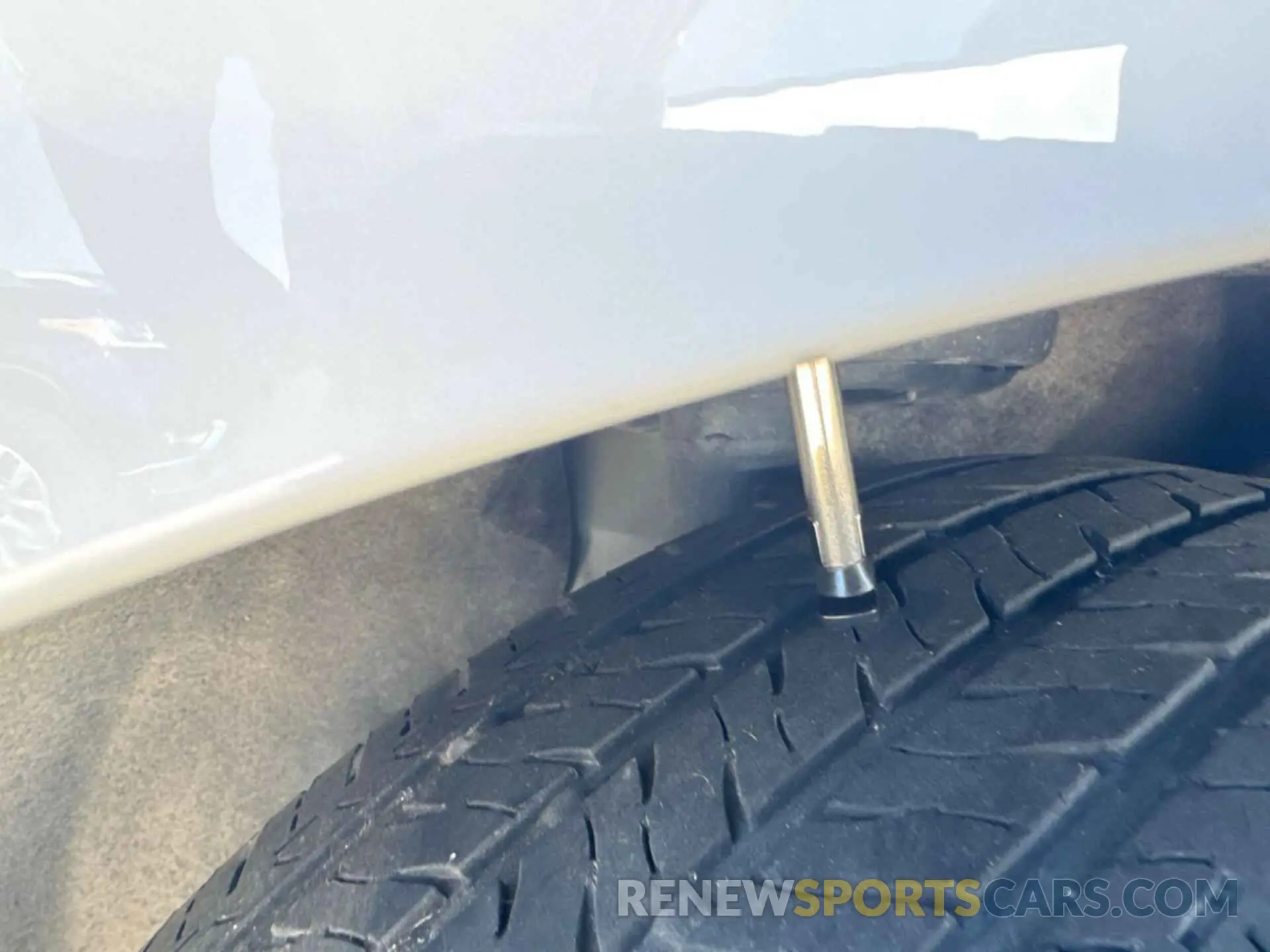 18 Photograph of a damaged car 1G1ZC5ST2LF130214 CHEVROLET MALIBU 2020