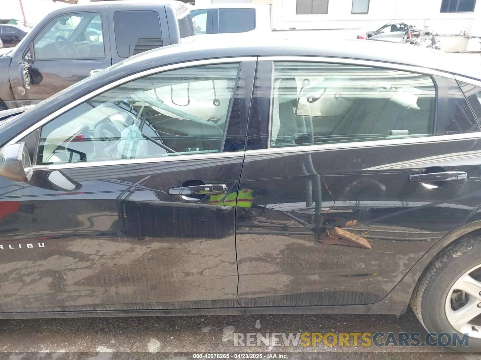 14 Photograph of a damaged car 1G1ZC5ST2LF130634 CHEVROLET MALIBU 2020