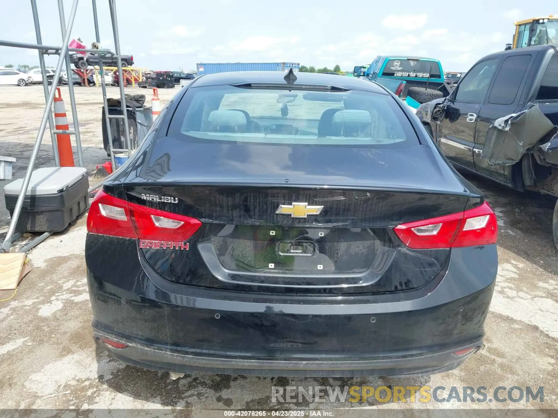 16 Photograph of a damaged car 1G1ZC5ST2LF130634 CHEVROLET MALIBU 2020