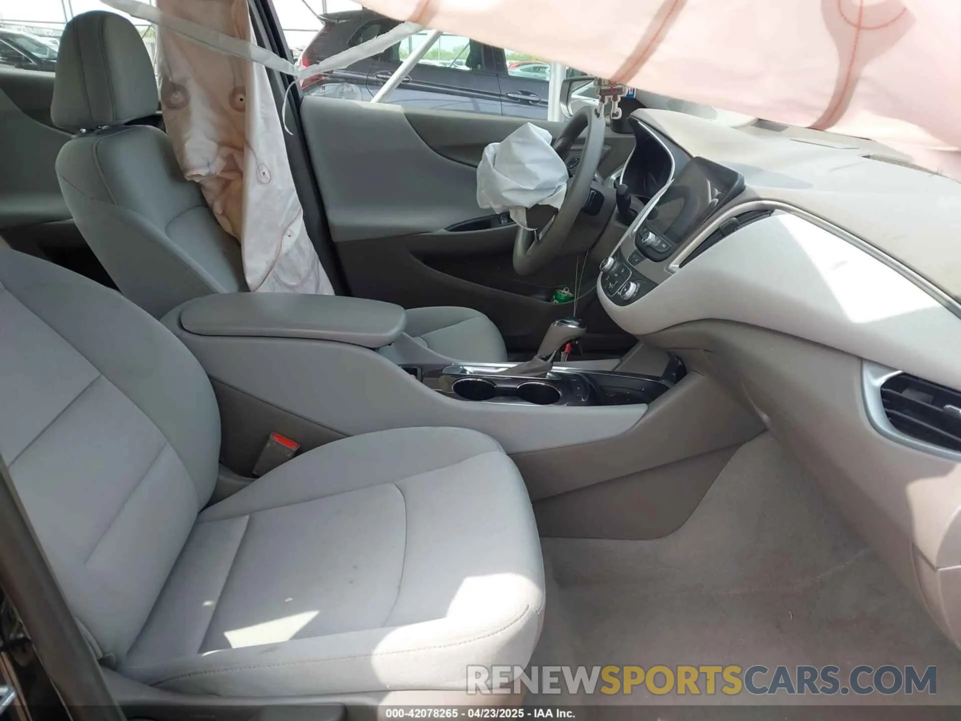 5 Photograph of a damaged car 1G1ZC5ST2LF130634 CHEVROLET MALIBU 2020