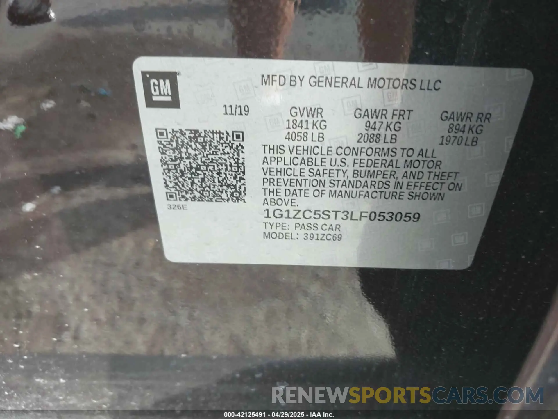 9 Photograph of a damaged car 1G1ZC5ST3LF053059 CHEVROLET MALIBU 2020