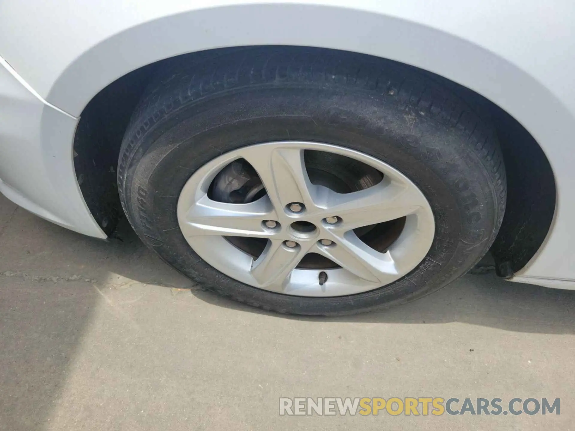 27 Photograph of a damaged car 1G1ZC5ST3LF073084 CHEVROLET MALIBU 2020