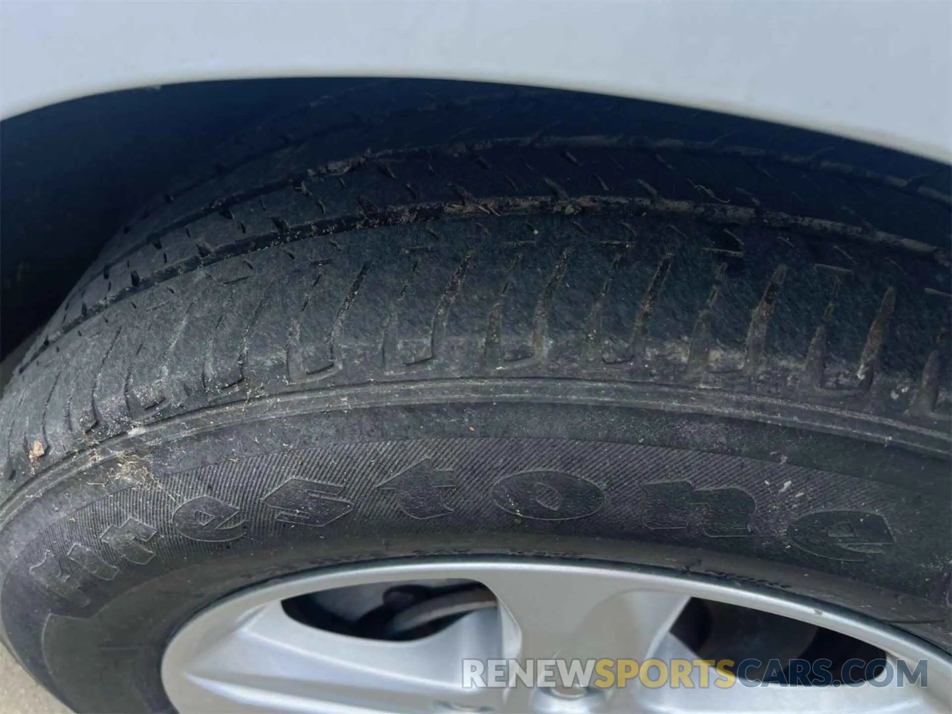 36 Photograph of a damaged car 1G1ZC5ST3LF073084 CHEVROLET MALIBU 2020