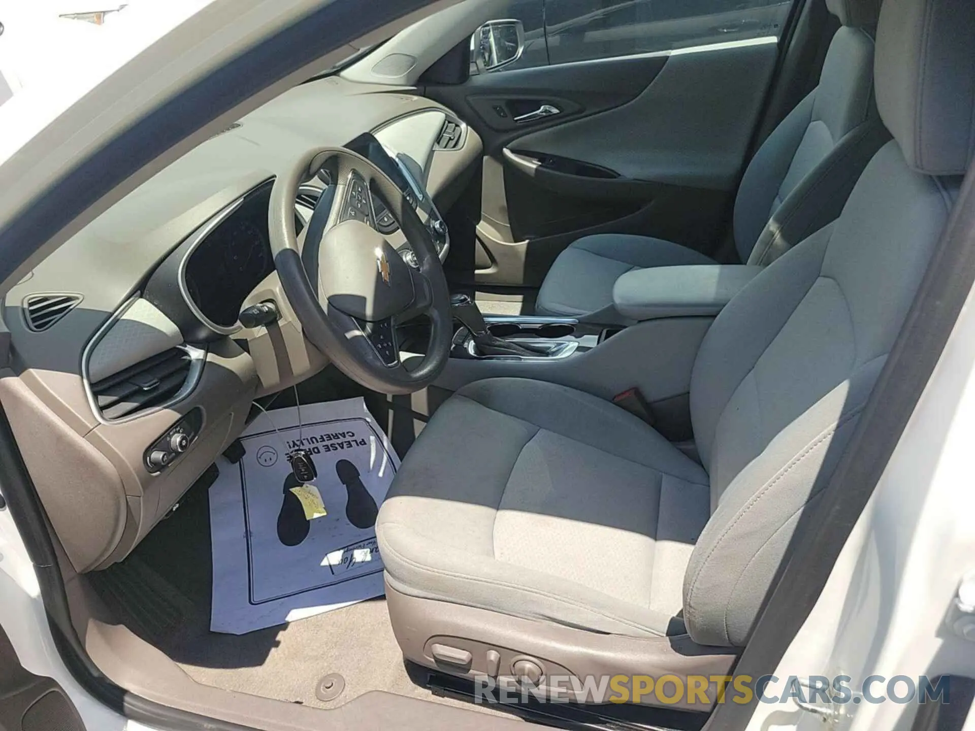 7 Photograph of a damaged car 1G1ZC5ST3LF073084 CHEVROLET MALIBU 2020