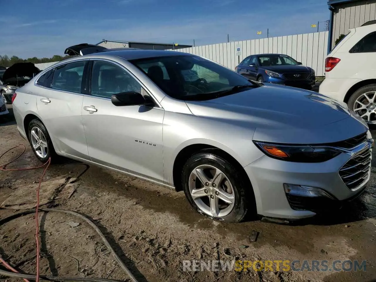 4 Photograph of a damaged car 1G1ZC5ST3LF128133 CHEVROLET MALIBU 2020
