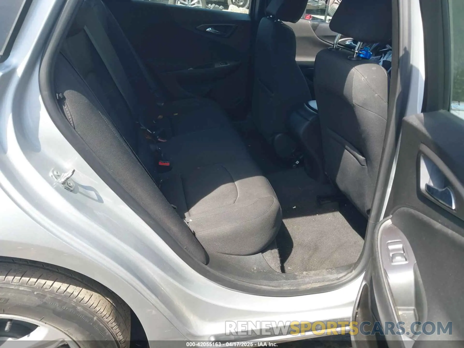 8 Photograph of a damaged car 1G1ZC5ST3LF141898 CHEVROLET MALIBU 2020