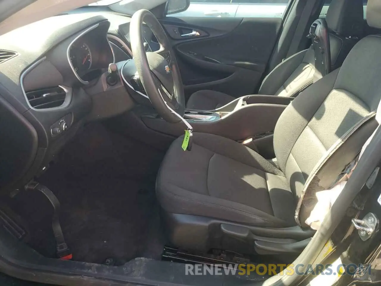7 Photograph of a damaged car 1G1ZC5ST3LF144607 CHEVROLET MALIBU 2020