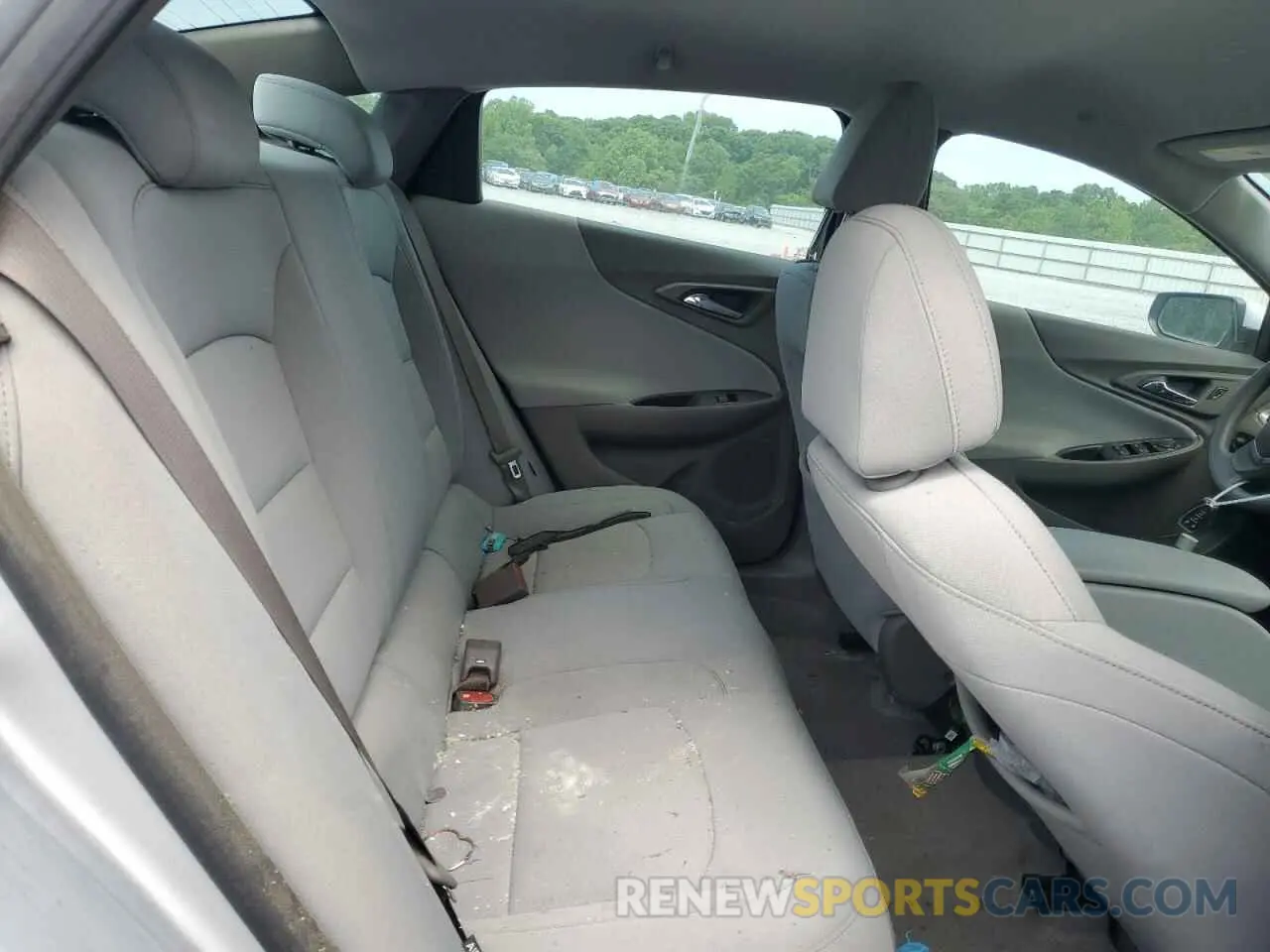 10 Photograph of a damaged car 1G1ZC5ST4LF100356 CHEVROLET MALIBU 2020