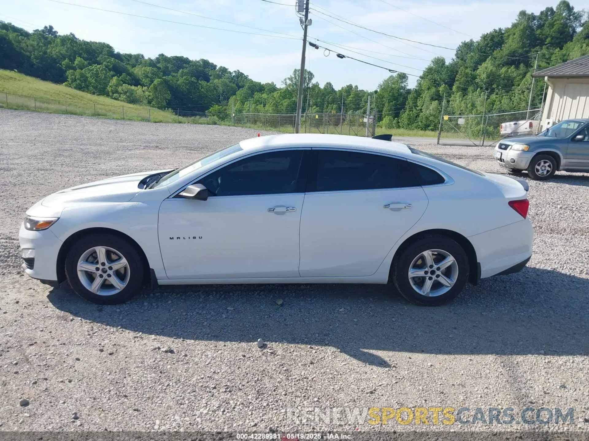 14 Photograph of a damaged car 1G1ZC5ST4LF108909 CHEVROLET MALIBU 2020