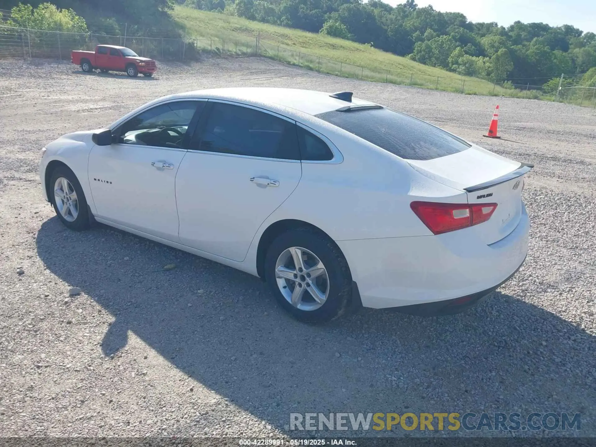 3 Photograph of a damaged car 1G1ZC5ST4LF108909 CHEVROLET MALIBU 2020