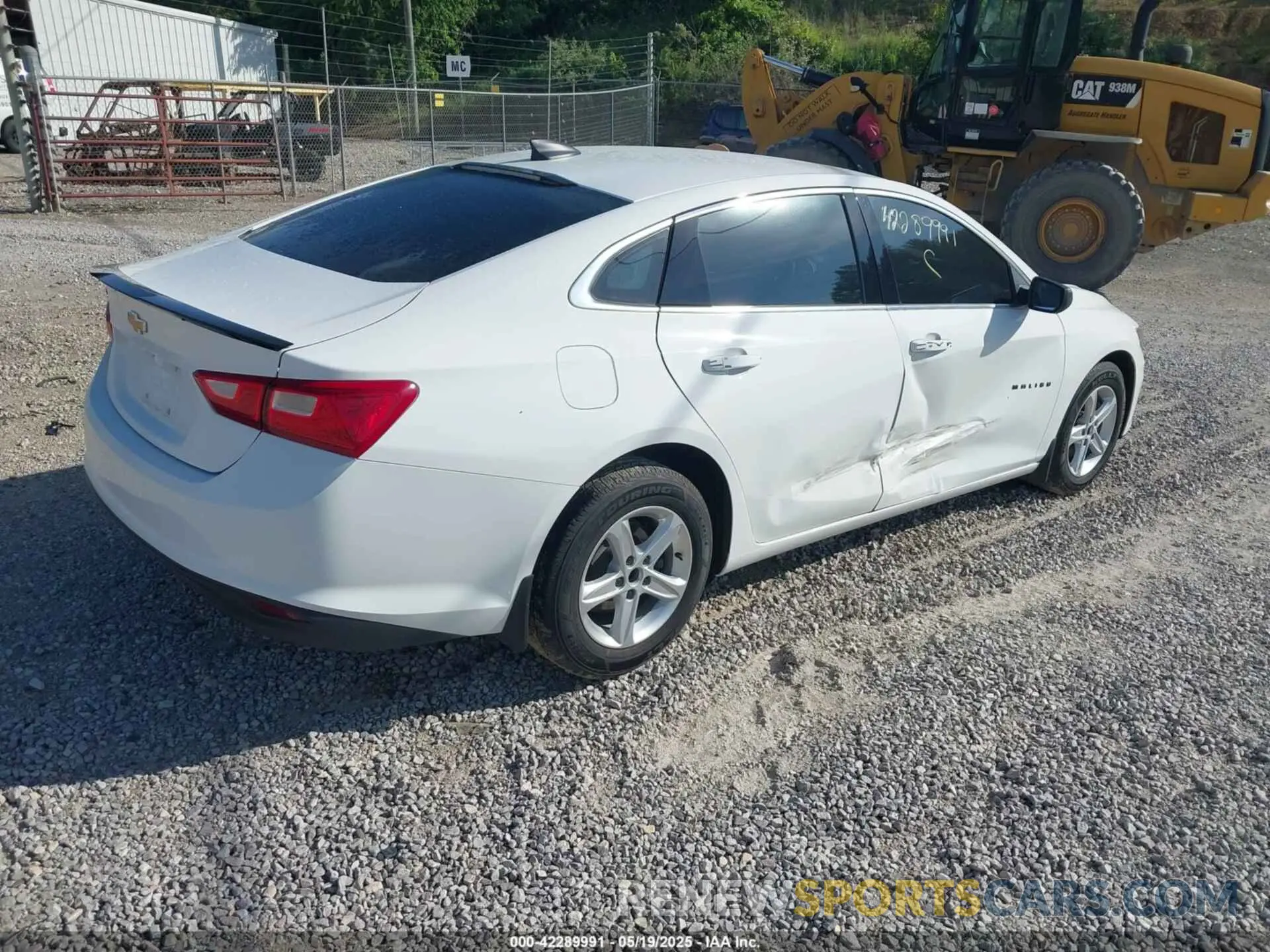 4 Photograph of a damaged car 1G1ZC5ST4LF108909 CHEVROLET MALIBU 2020