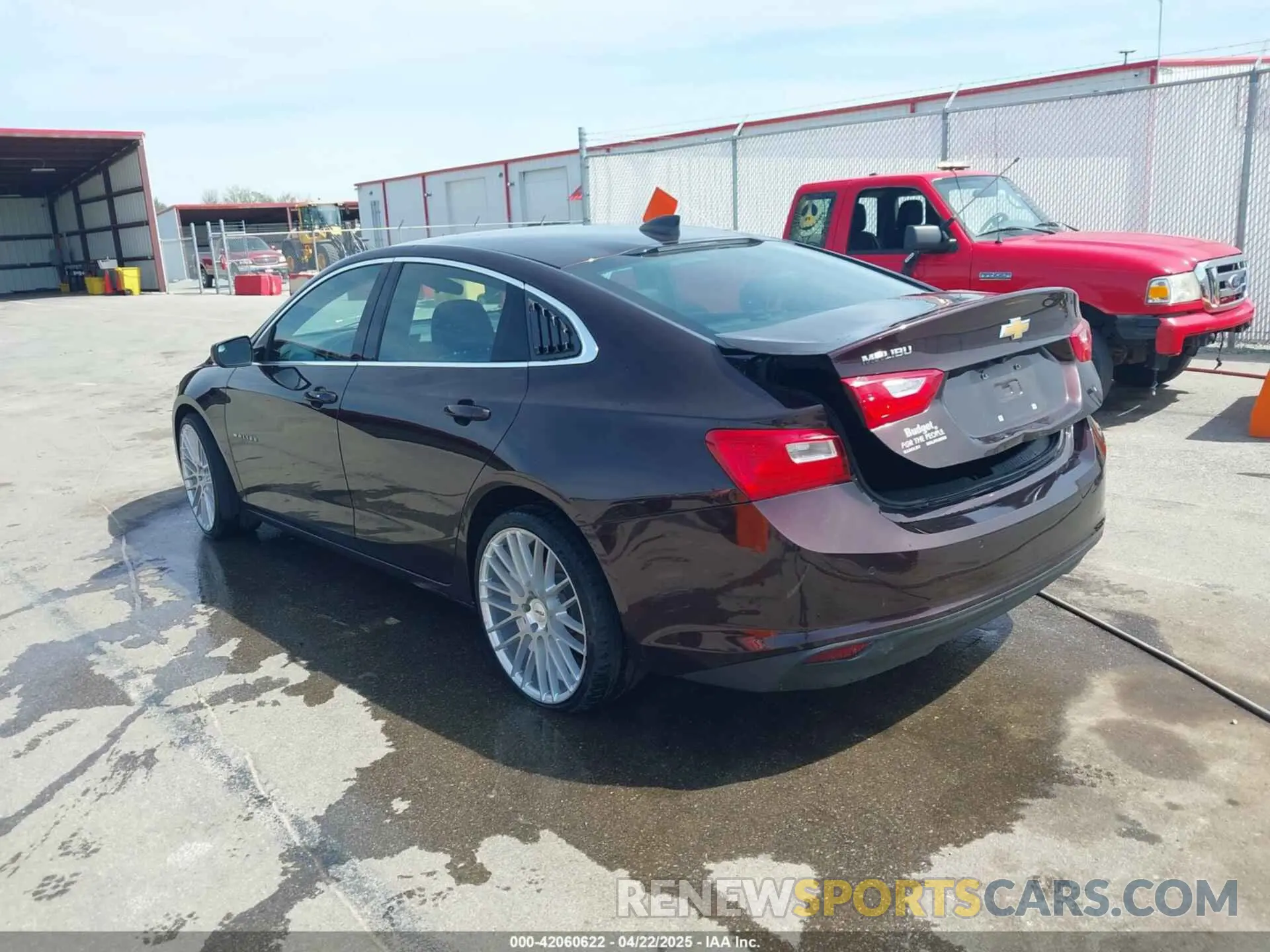 3 Photograph of a damaged car 1G1ZC5ST4LF112006 CHEVROLET MALIBU 2020