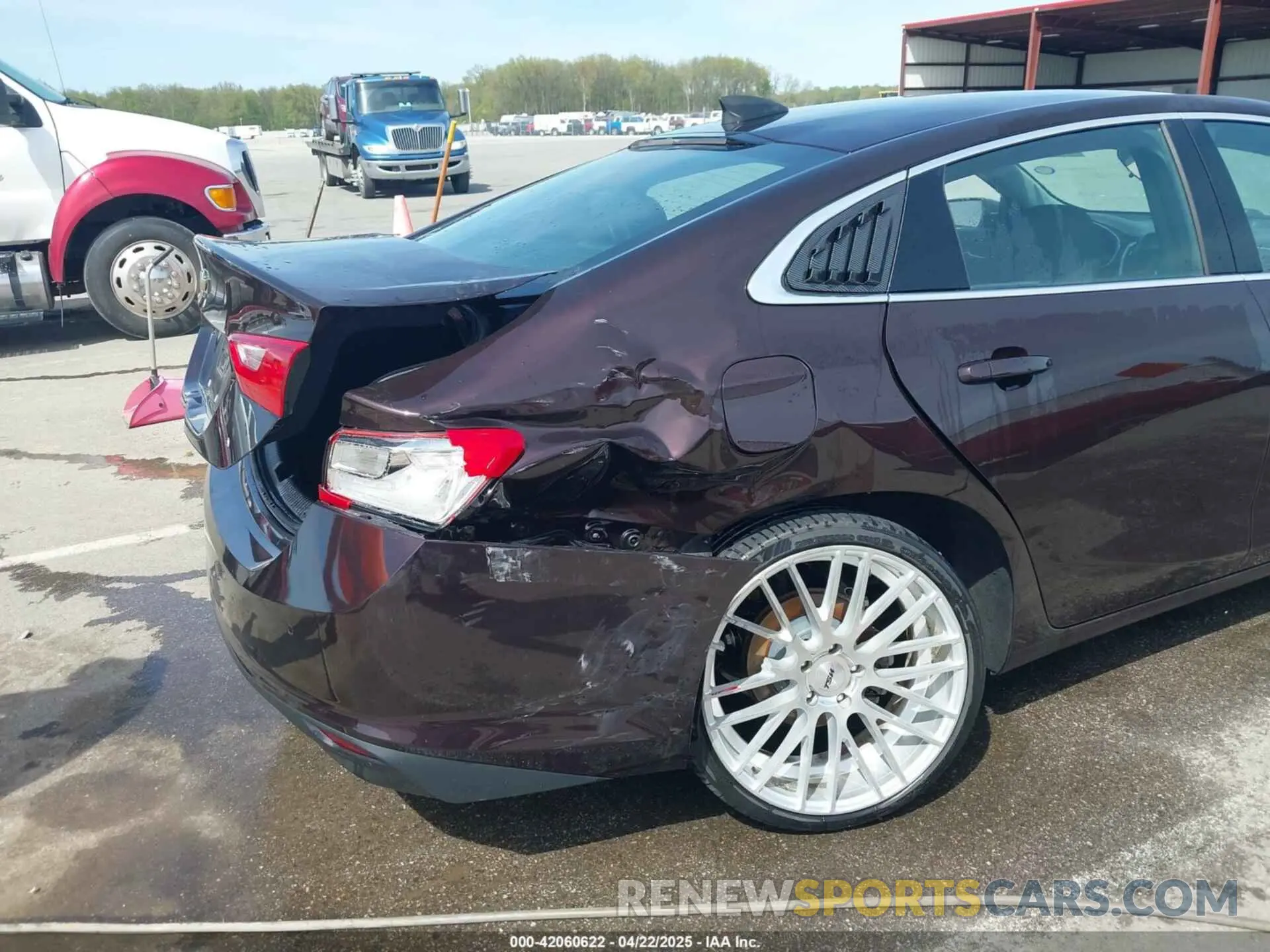 6 Photograph of a damaged car 1G1ZC5ST4LF112006 CHEVROLET MALIBU 2020