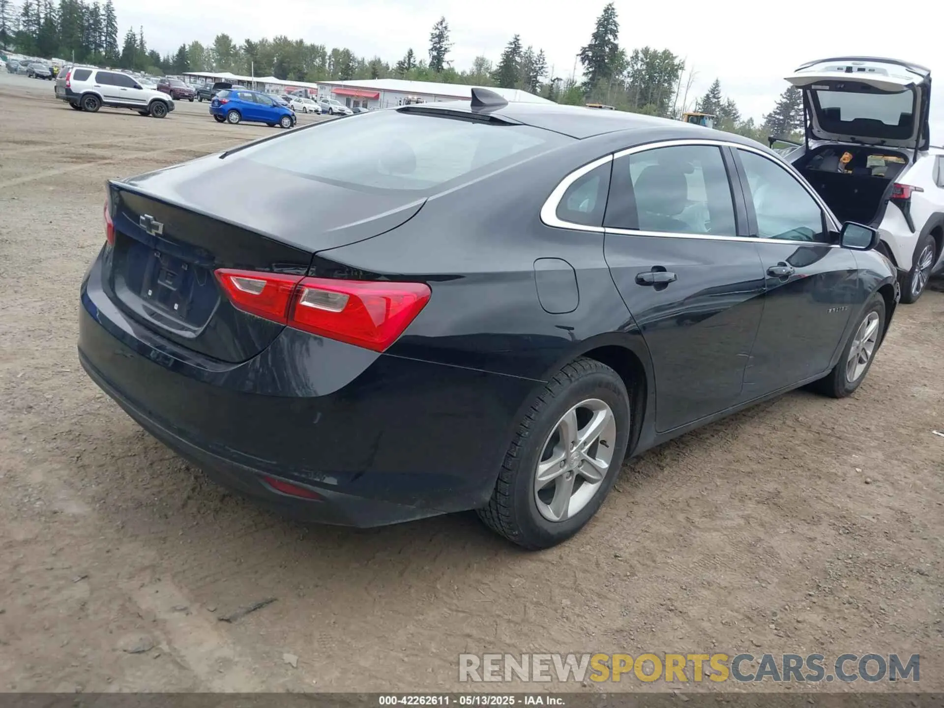4 Photograph of a damaged car 1G1ZC5ST4LF115374 CHEVROLET MALIBU 2020