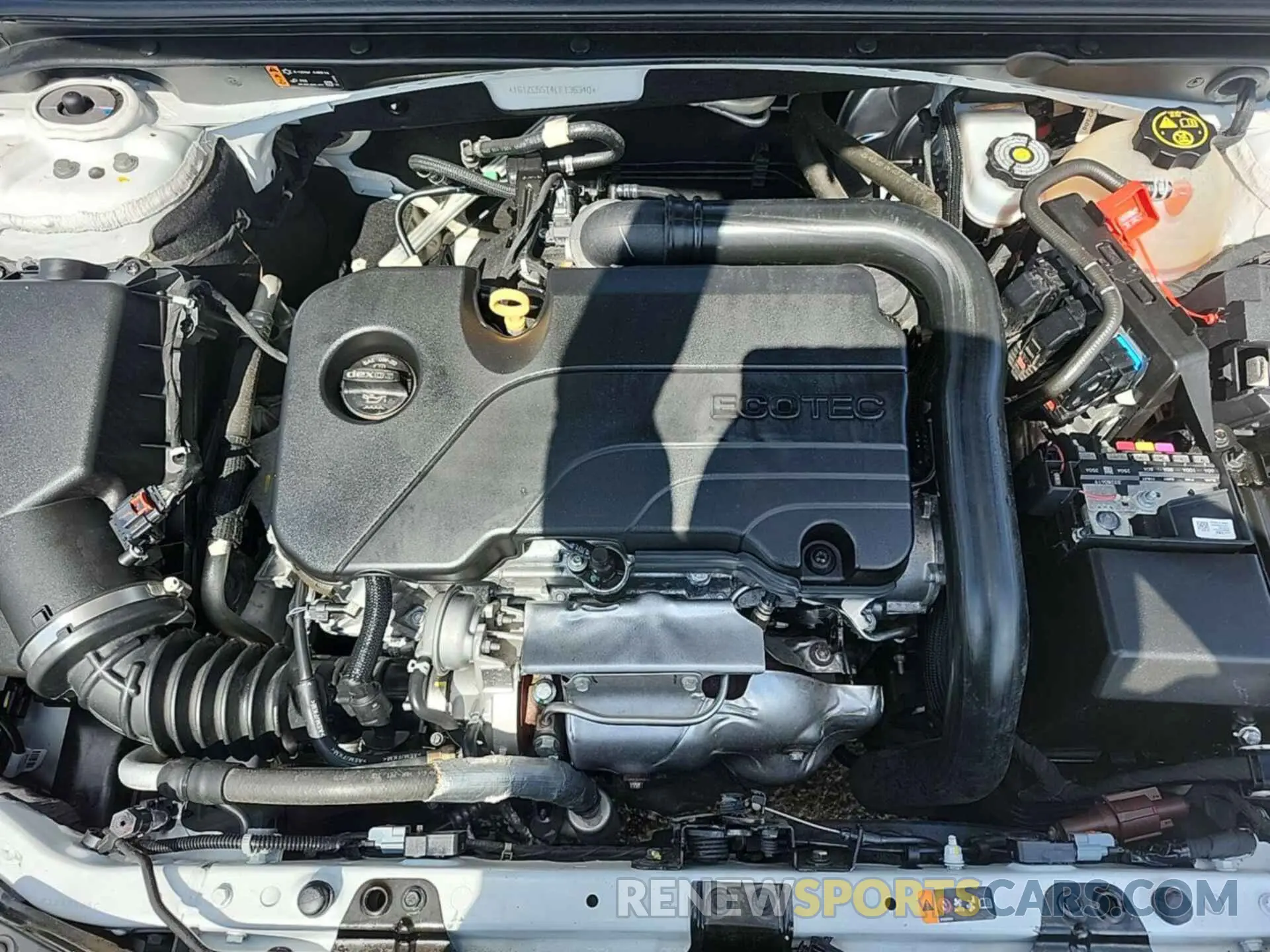 4 Photograph of a damaged car 1G1ZC5ST4LF136340 CHEVROLET MALIBU 2020