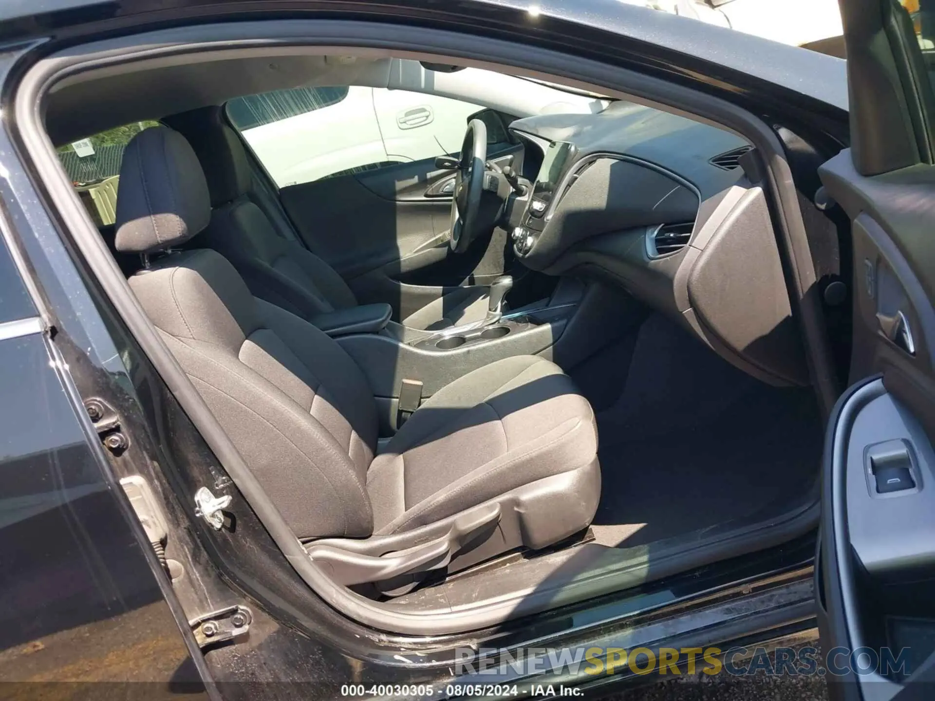 5 Photograph of a damaged car 1G1ZC5ST5LF006020 CHEVROLET MALIBU 2020
