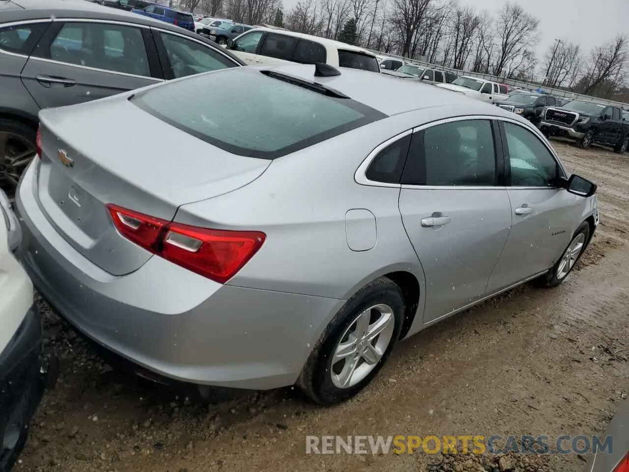 3 Photograph of a damaged car 1G1ZC5ST6LF141880 CHEVROLET MALIBU 2020