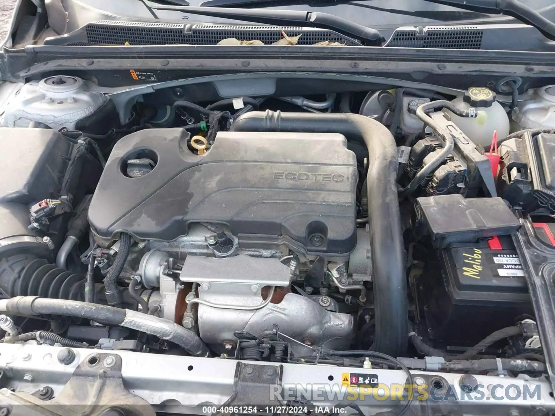 10 Photograph of a damaged car 1G1ZC5ST6LF142950 CHEVROLET MALIBU 2020