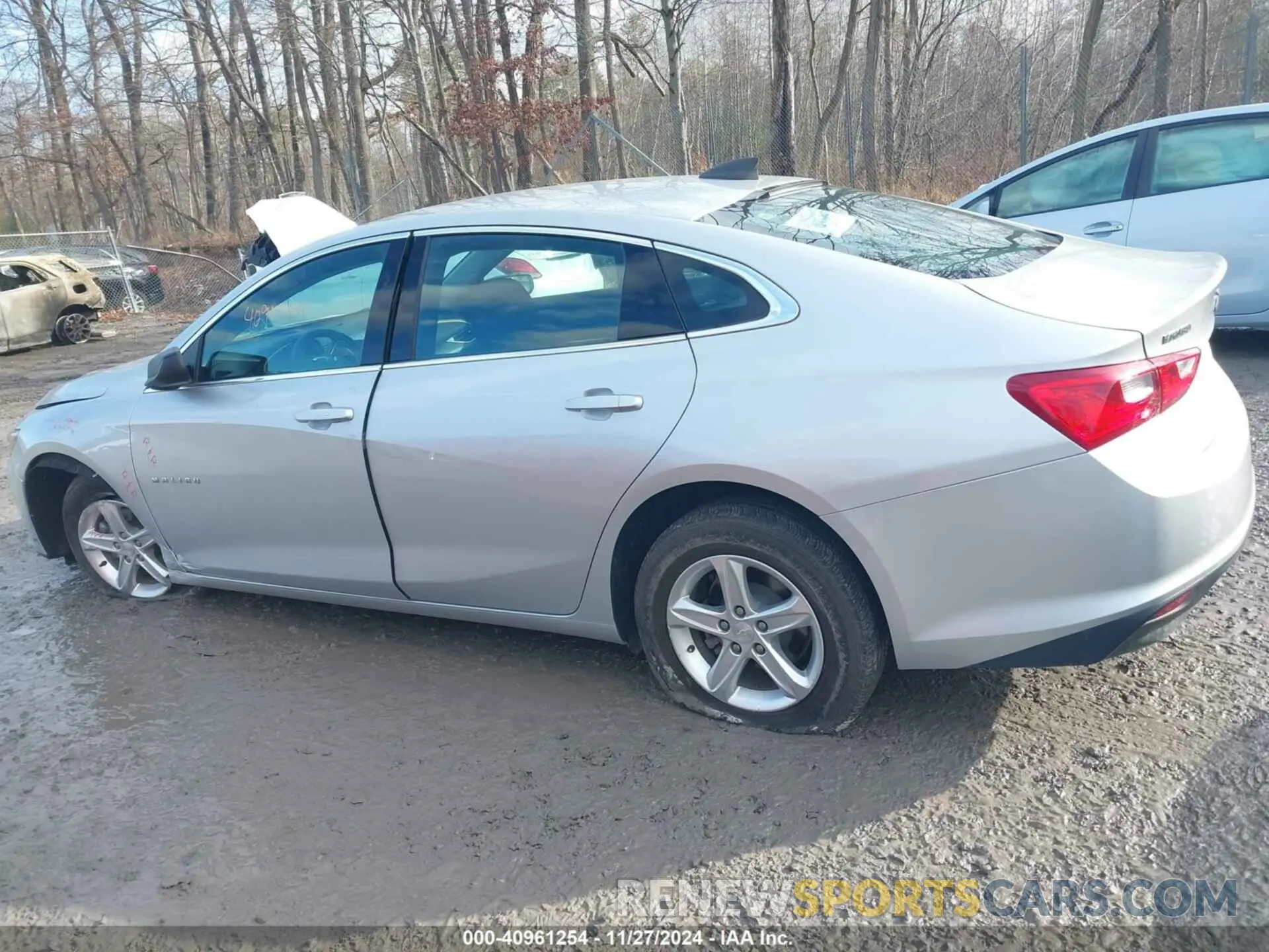 13 Photograph of a damaged car 1G1ZC5ST6LF142950 CHEVROLET MALIBU 2020
