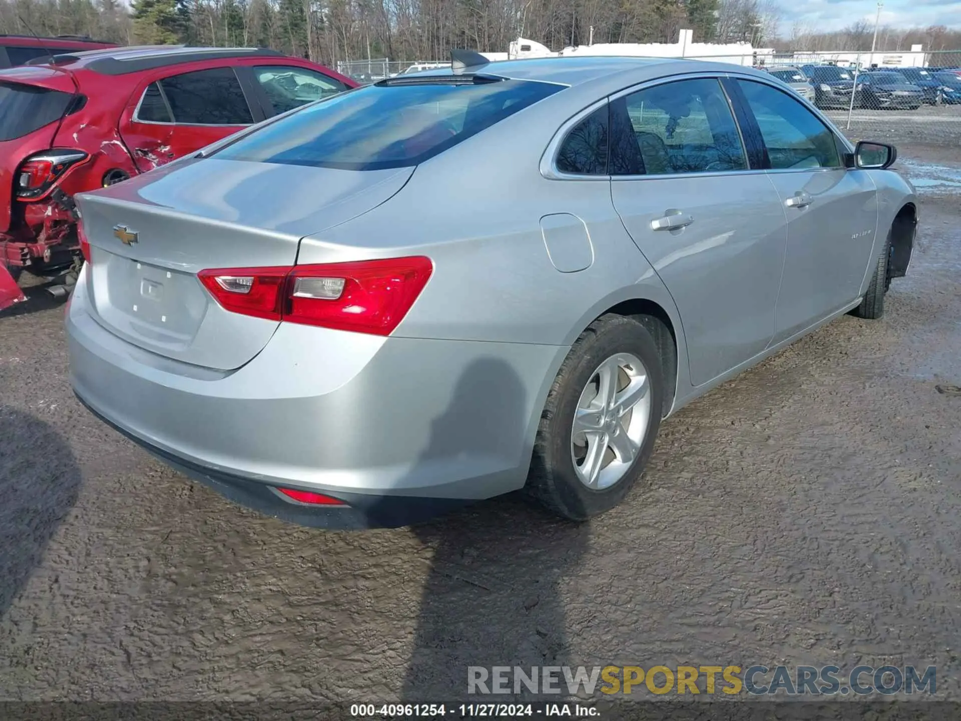 4 Photograph of a damaged car 1G1ZC5ST6LF142950 CHEVROLET MALIBU 2020