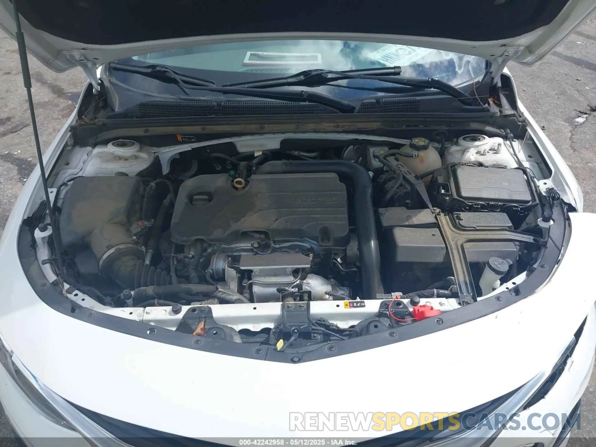 10 Photograph of a damaged car 1G1ZC5ST6LF158081 CHEVROLET MALIBU 2020