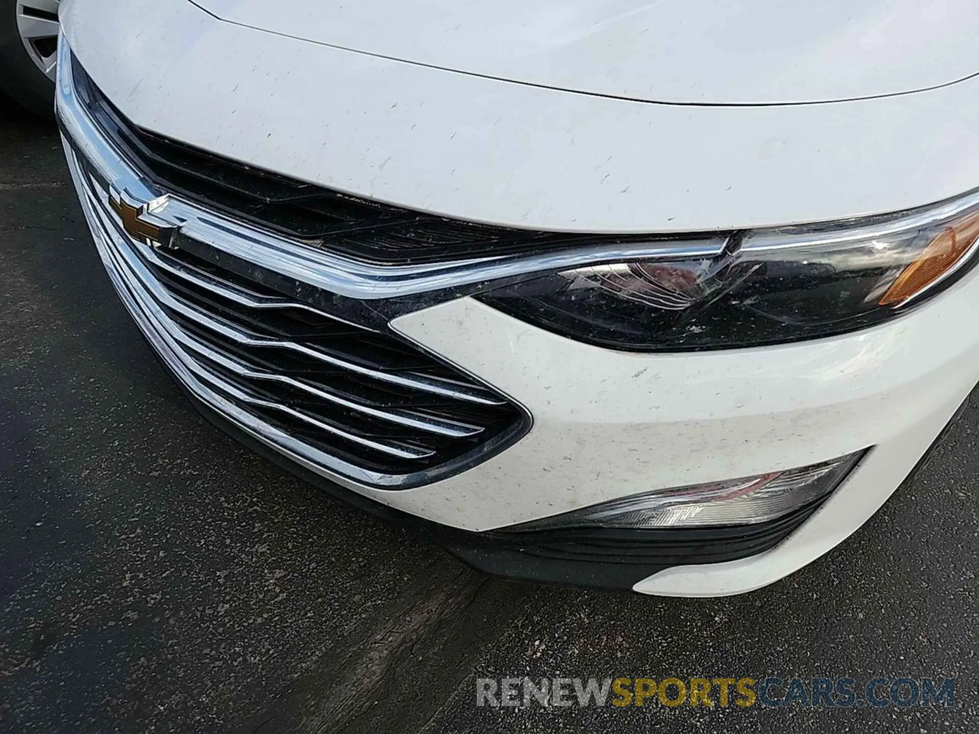 3 Photograph of a damaged car 1G1ZC5ST7LF081964 CHEVROLET MALIBU 2020
