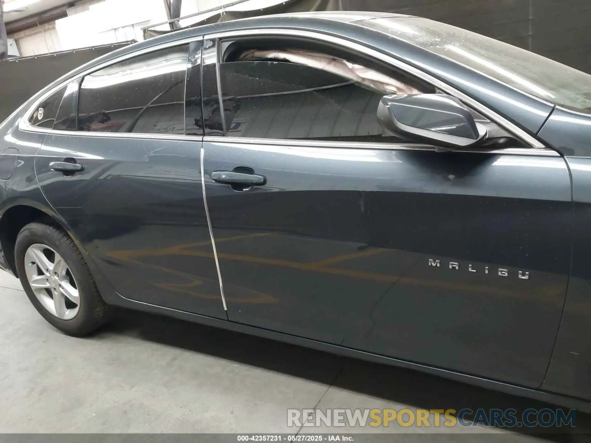 12 Photograph of a damaged car 1G1ZC5ST7LF109293 CHEVROLET MALIBU 2020