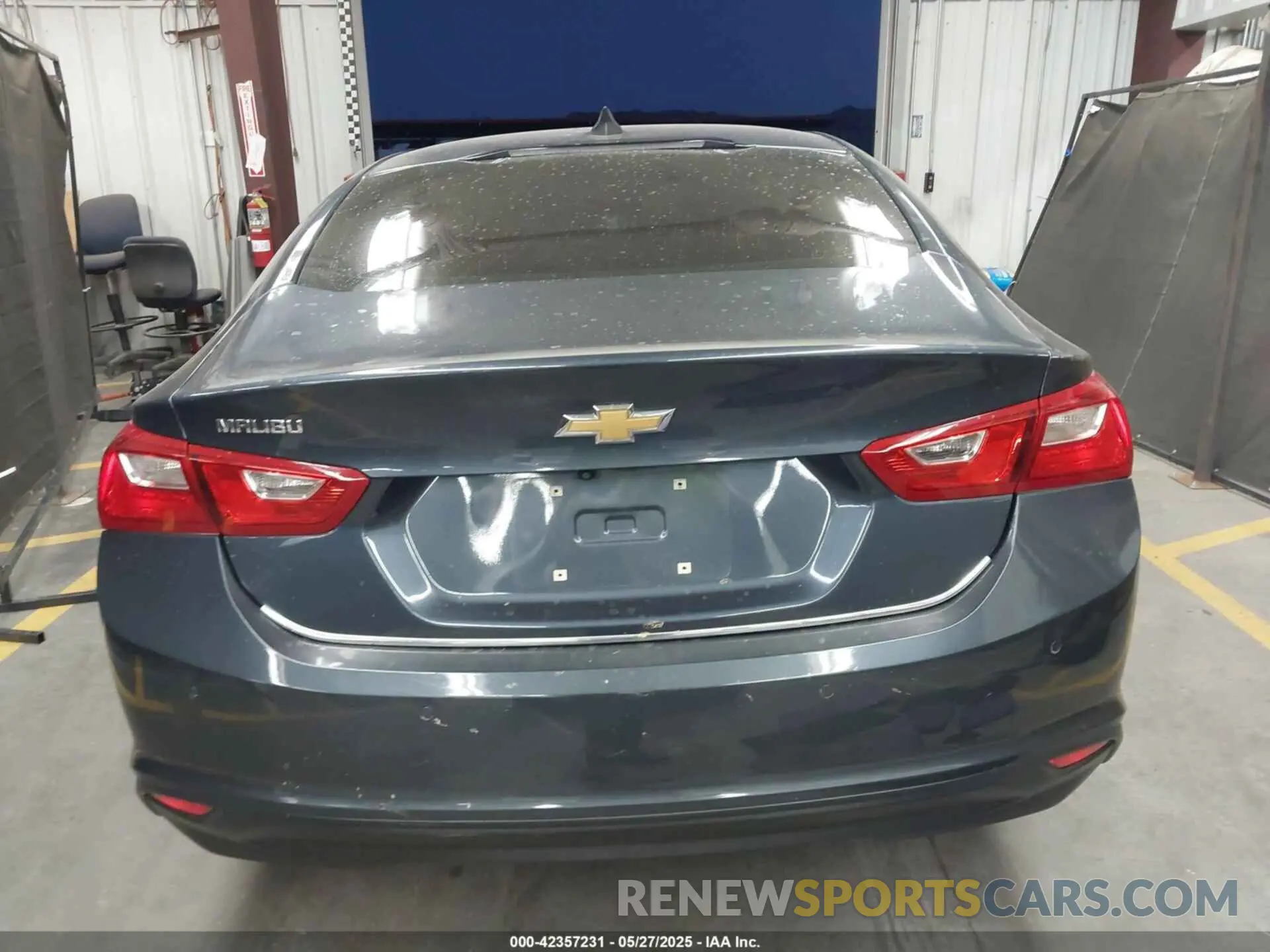 15 Photograph of a damaged car 1G1ZC5ST7LF109293 CHEVROLET MALIBU 2020