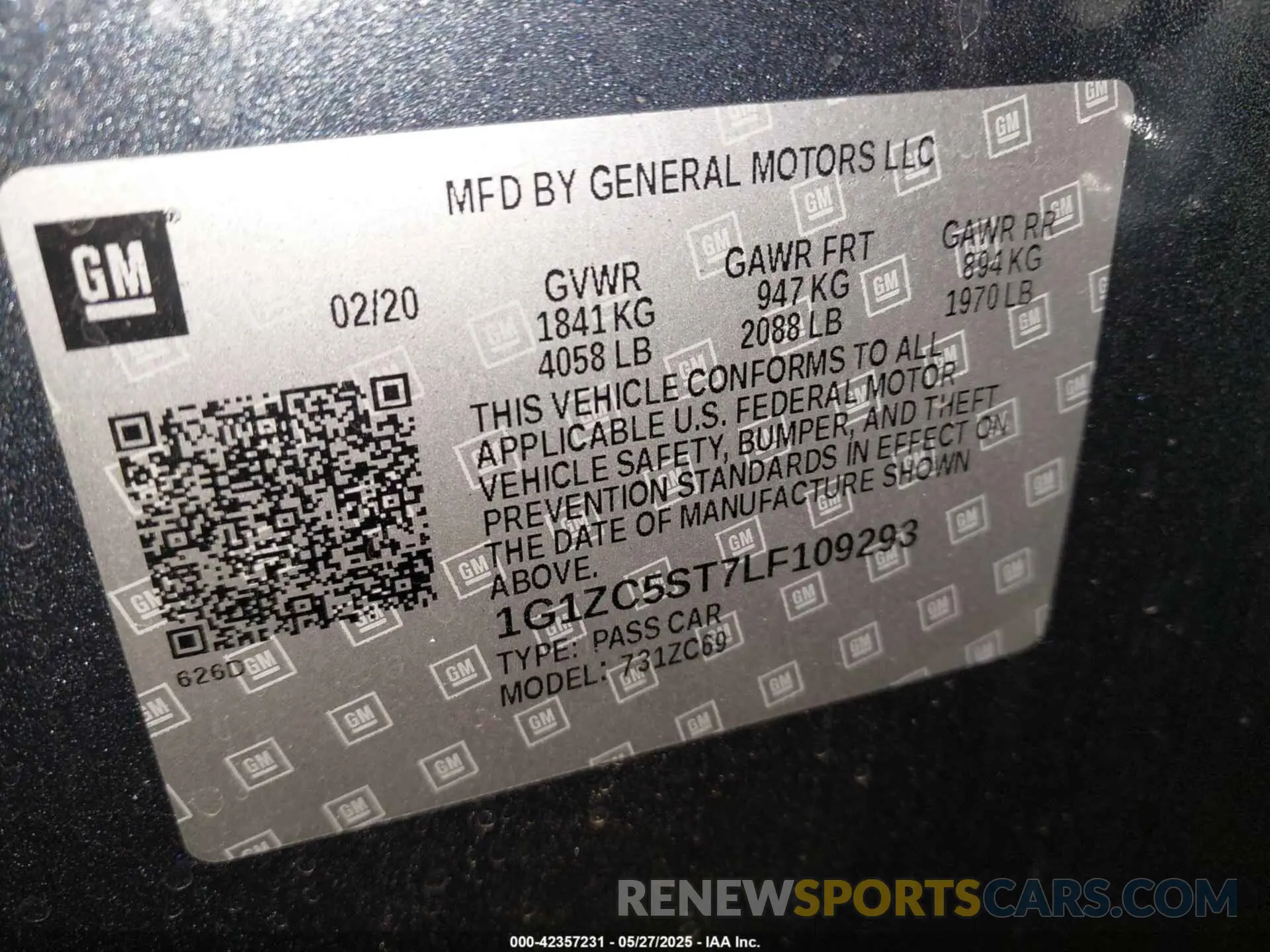 9 Photograph of a damaged car 1G1ZC5ST7LF109293 CHEVROLET MALIBU 2020