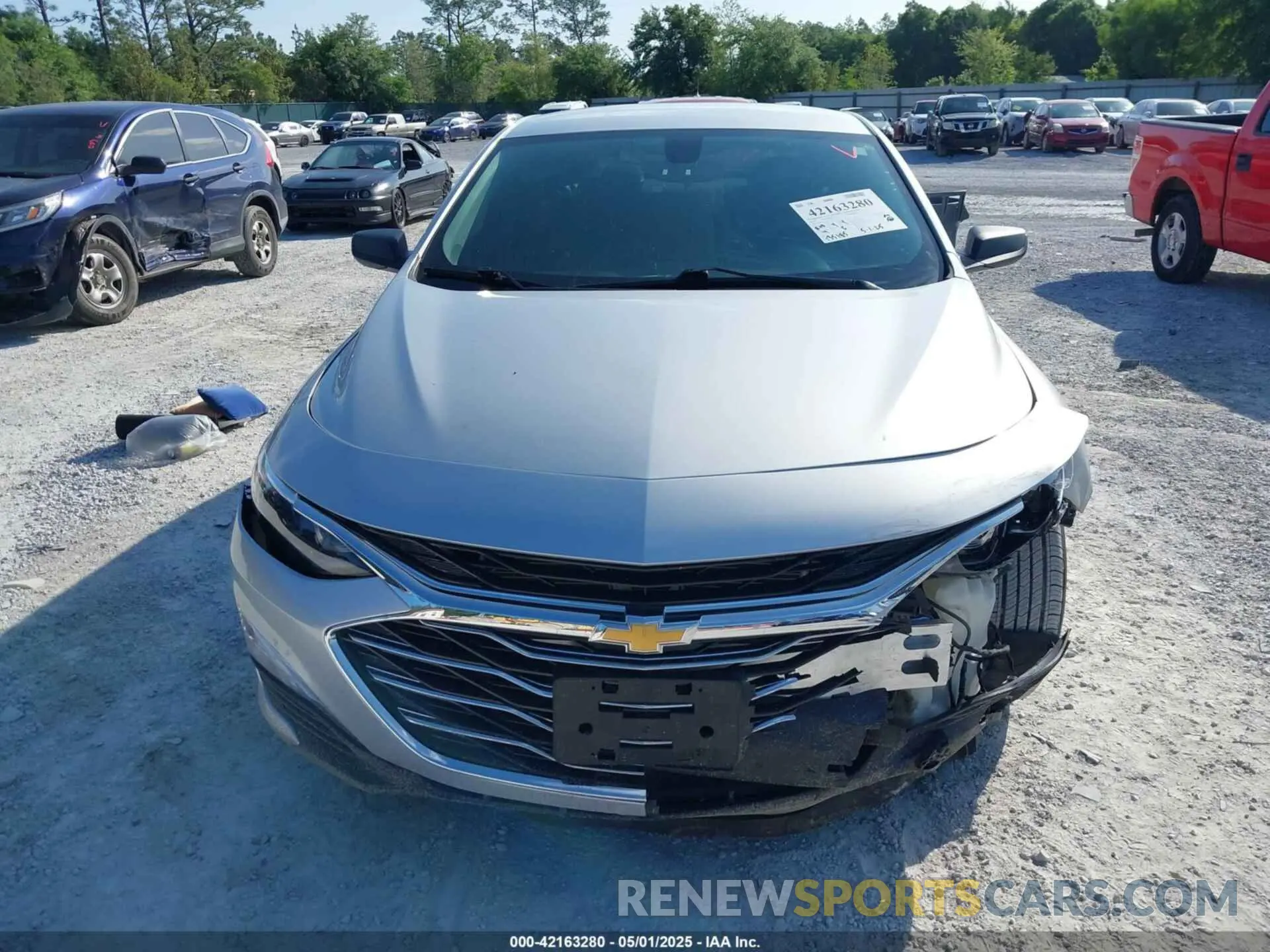 12 Photograph of a damaged car 1G1ZC5ST7LF143704 CHEVROLET MALIBU 2020
