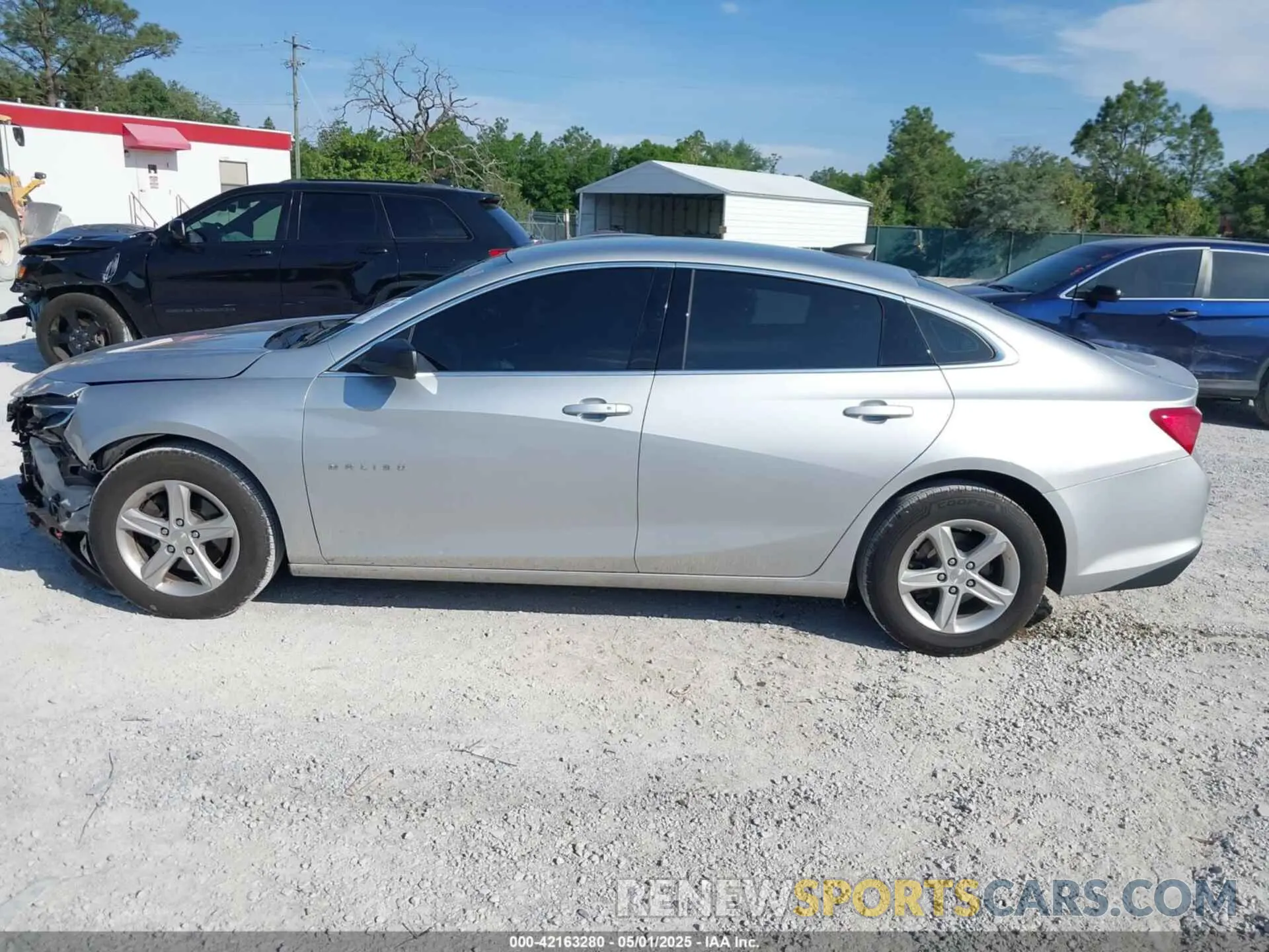 14 Photograph of a damaged car 1G1ZC5ST7LF143704 CHEVROLET MALIBU 2020