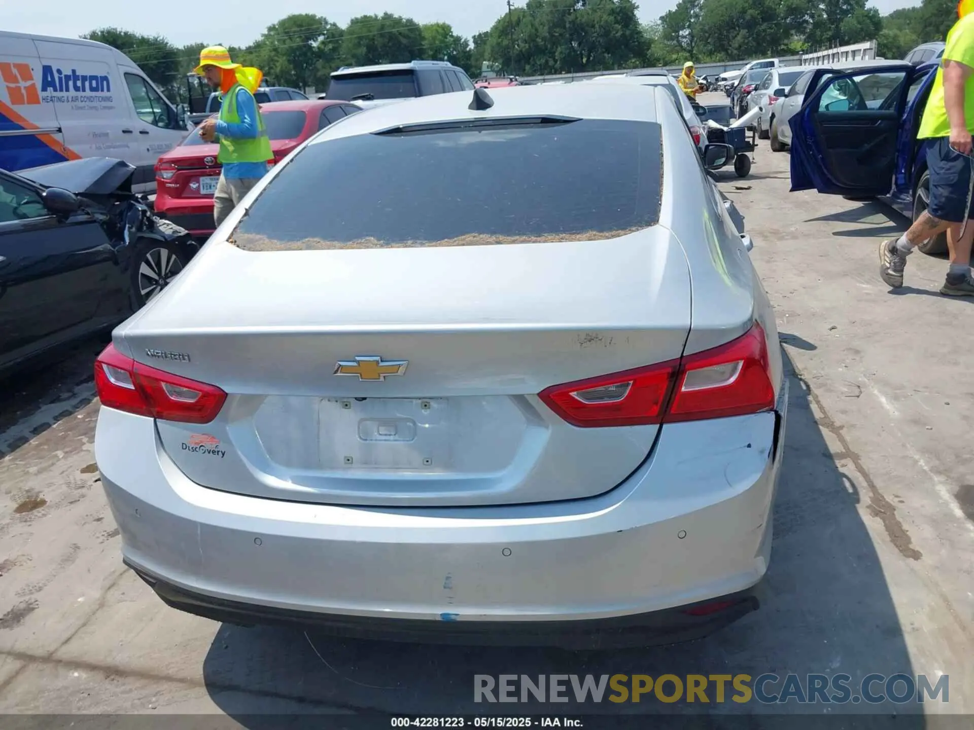 16 Photograph of a damaged car 1G1ZC5ST8LF075011 CHEVROLET MALIBU 2020