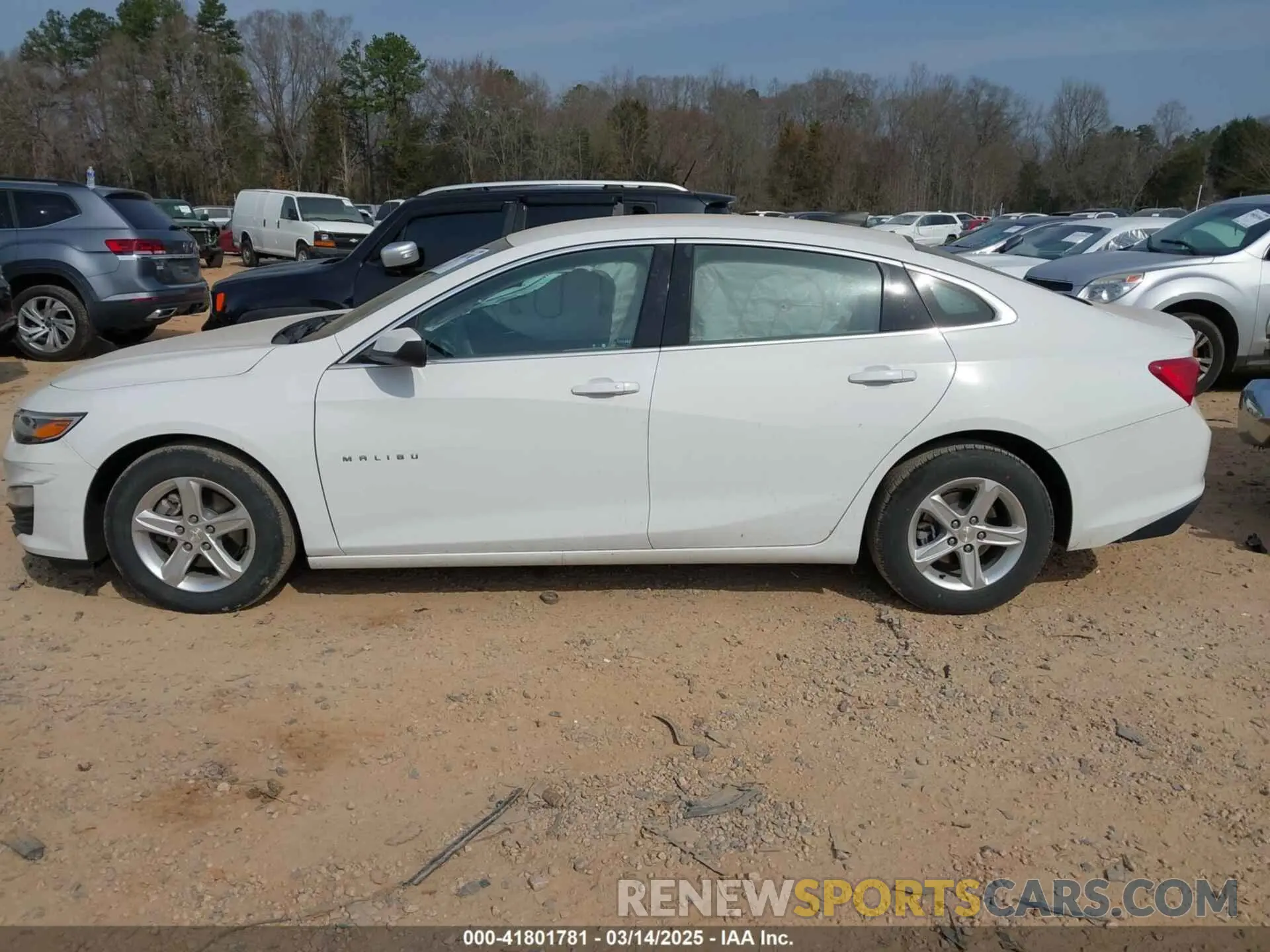 14 Photograph of a damaged car 1G1ZC5ST9LF157751 CHEVROLET MALIBU 2020