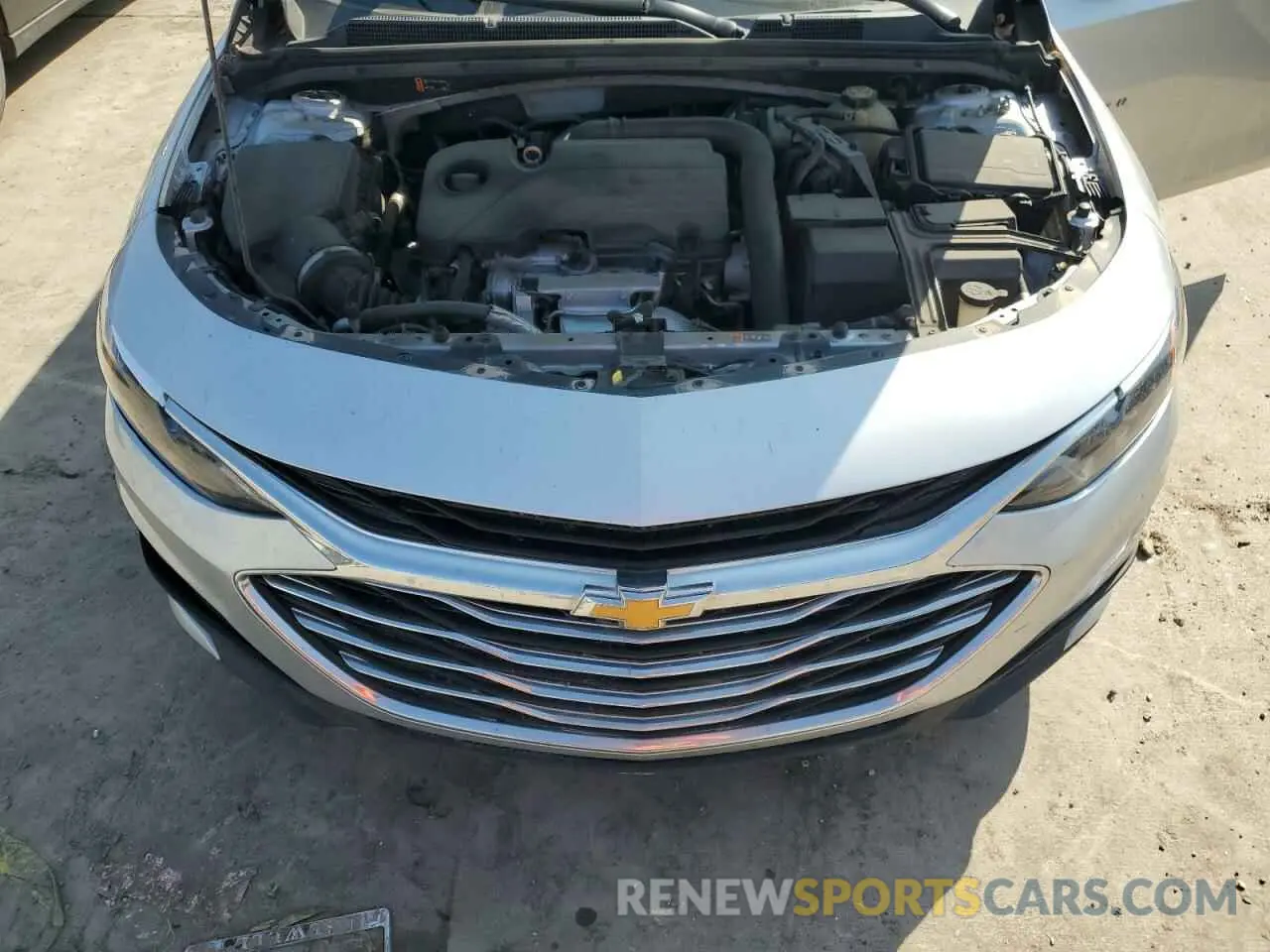 11 Photograph of a damaged car 1G1ZC5STXLF068237 CHEVROLET MALIBU 2020