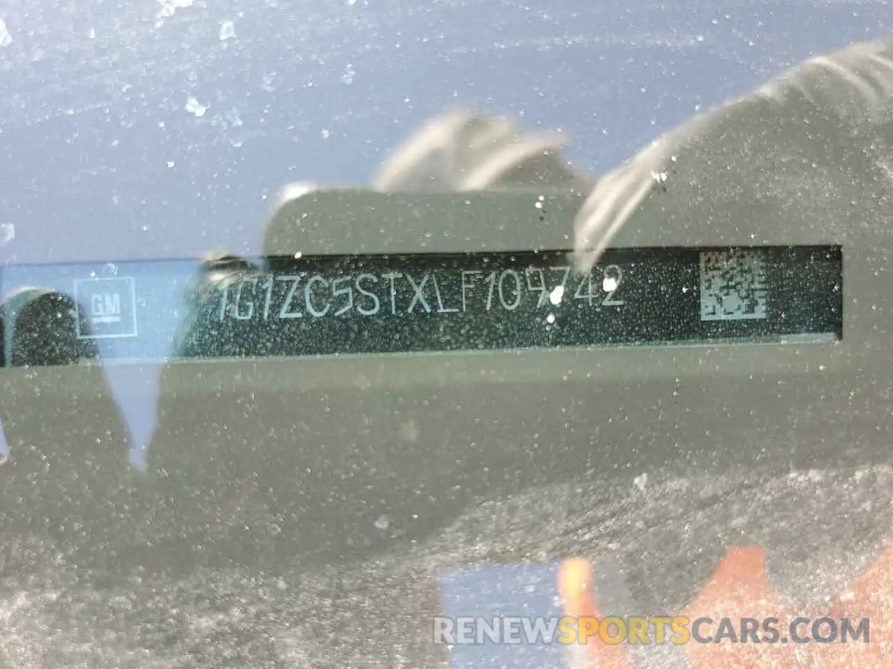 12 Photograph of a damaged car 1G1ZC5STXLF109742 CHEVROLET MALIBU 2020