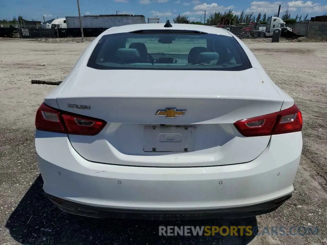 6 Photograph of a damaged car 1G1ZC5STXLF109742 CHEVROLET MALIBU 2020