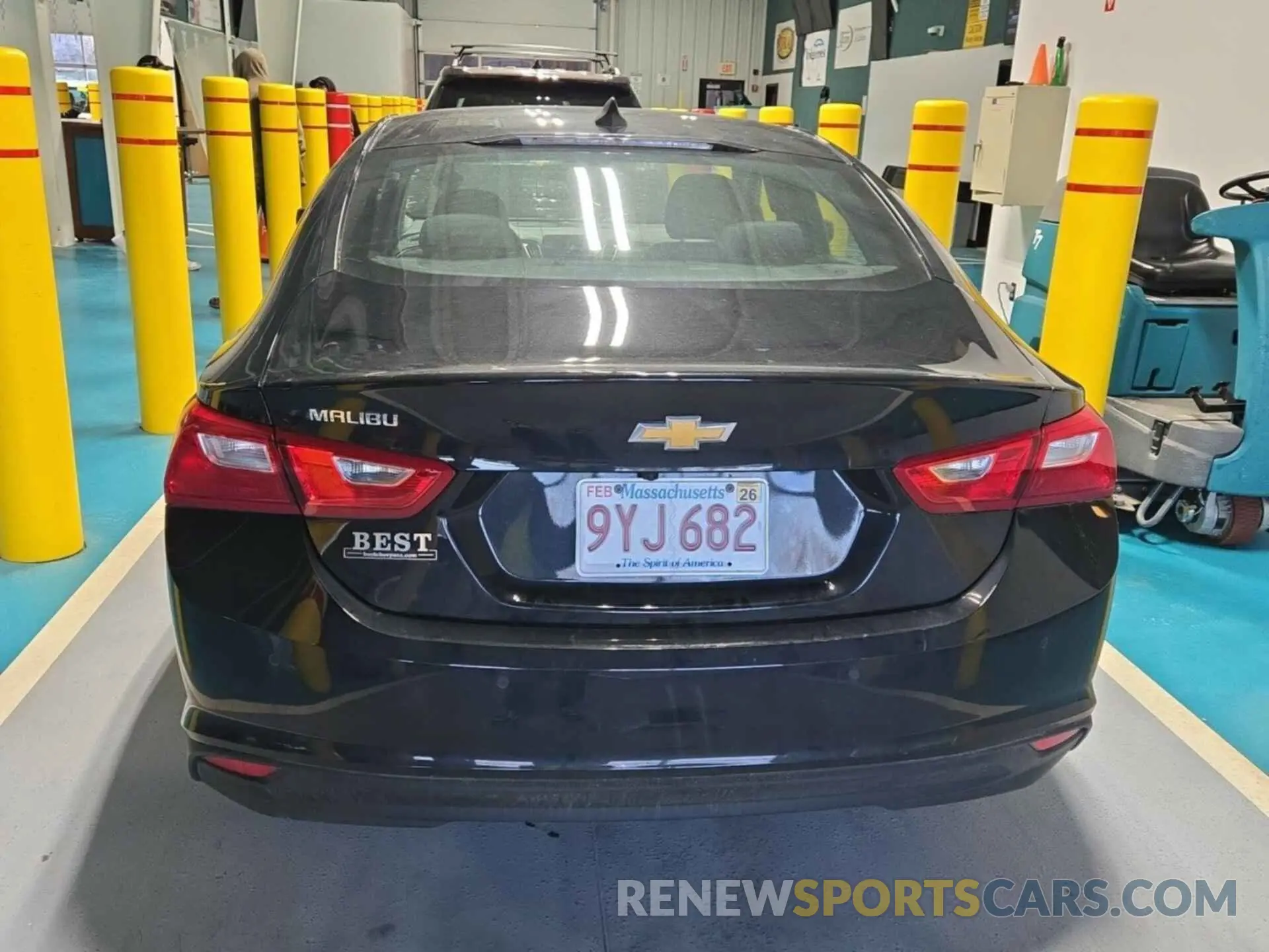24 Photograph of a damaged car 1G1ZC5STXLF115749 CHEVROLET MALIBU 2020