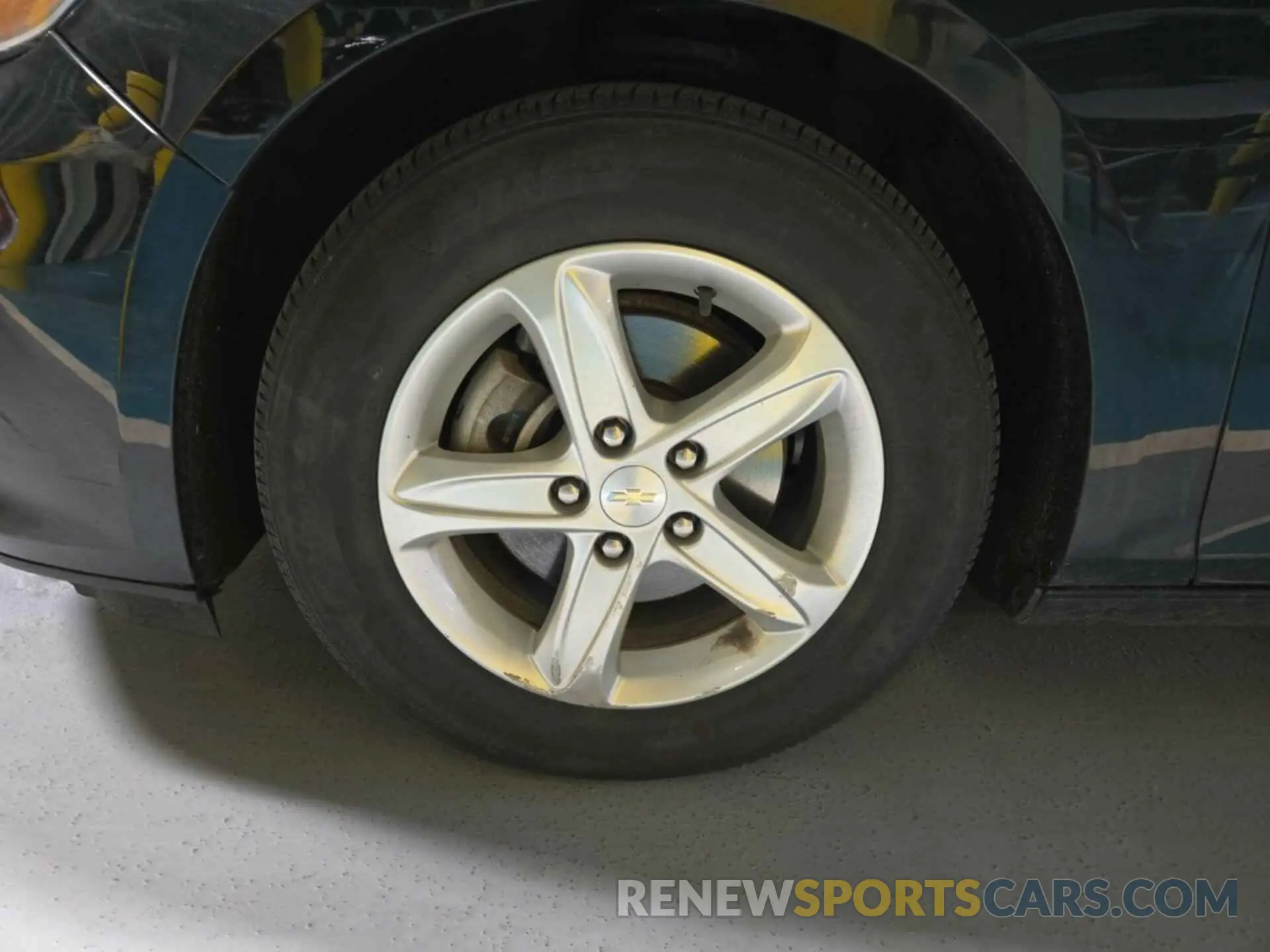 27 Photograph of a damaged car 1G1ZC5STXLF115749 CHEVROLET MALIBU 2020