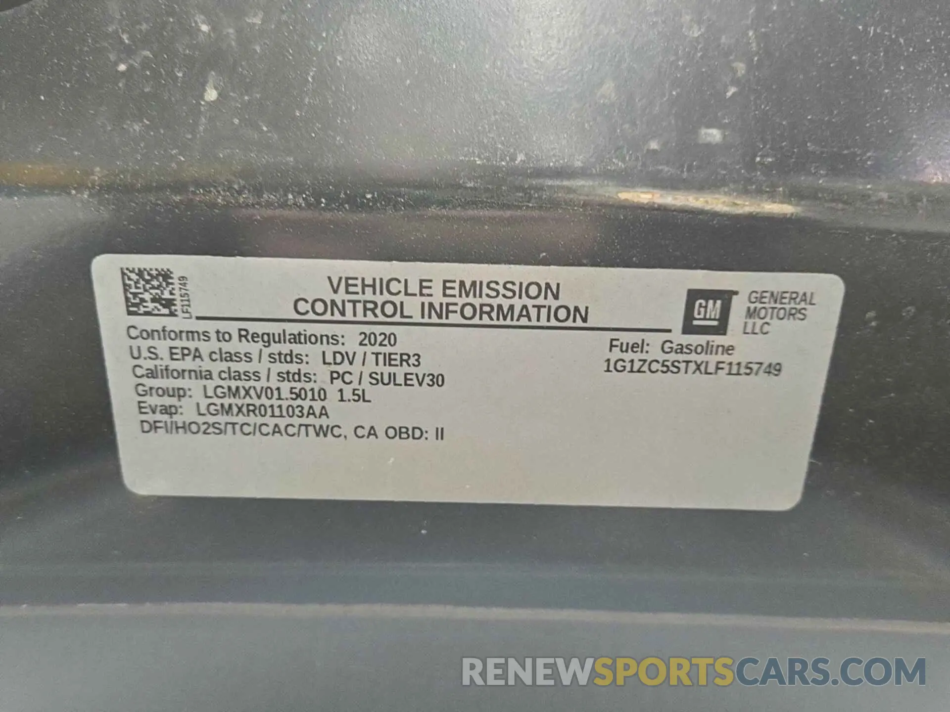 32 Photograph of a damaged car 1G1ZC5STXLF115749 CHEVROLET MALIBU 2020