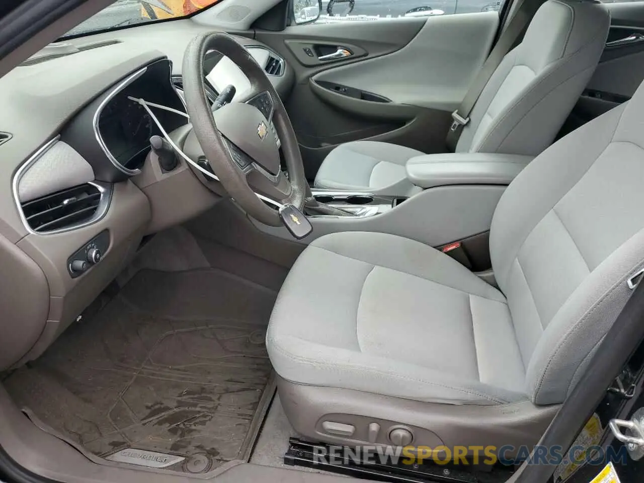 7 Photograph of a damaged car 1G1ZD5ST0LF000185 CHEVROLET MALIBU 2020